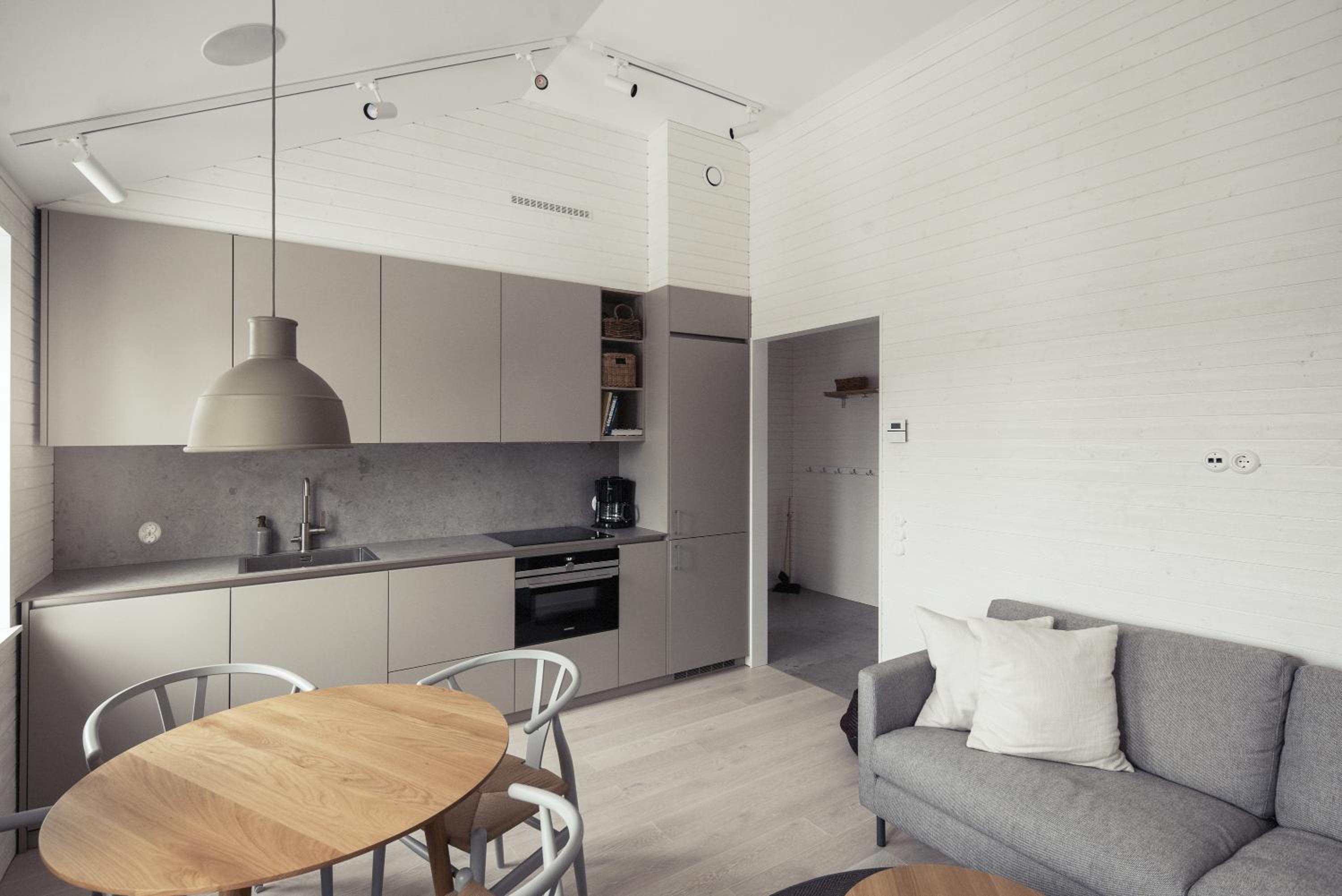 Apartment 21