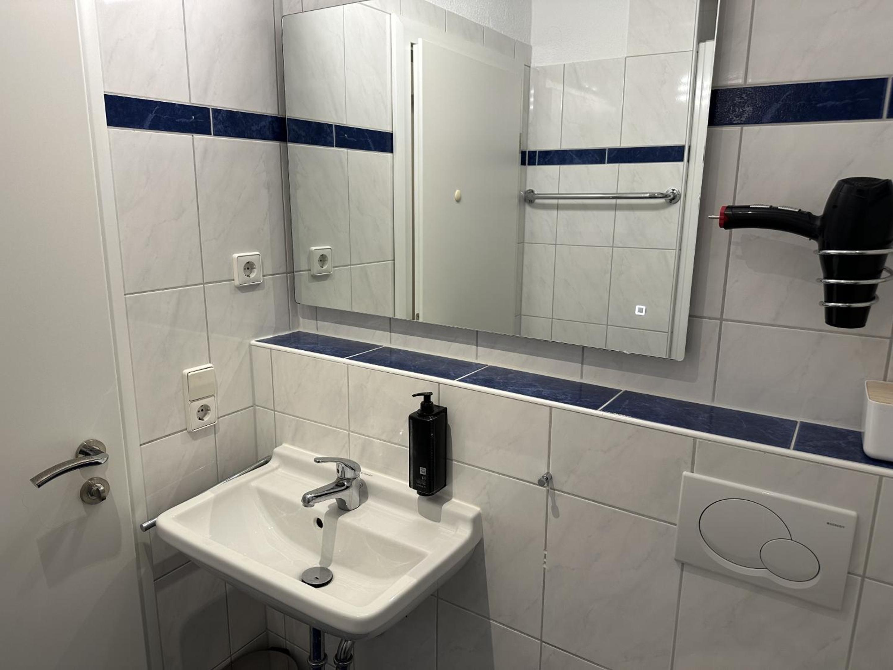 Quadruple Room with Private Bathroom