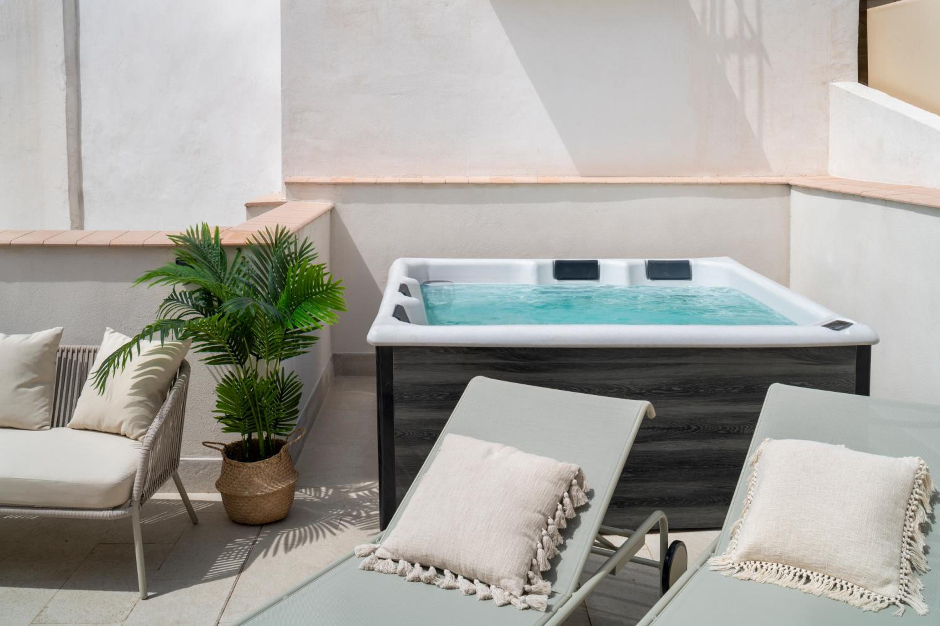 Two-Bedroom Apartment with Balcony and Terrace