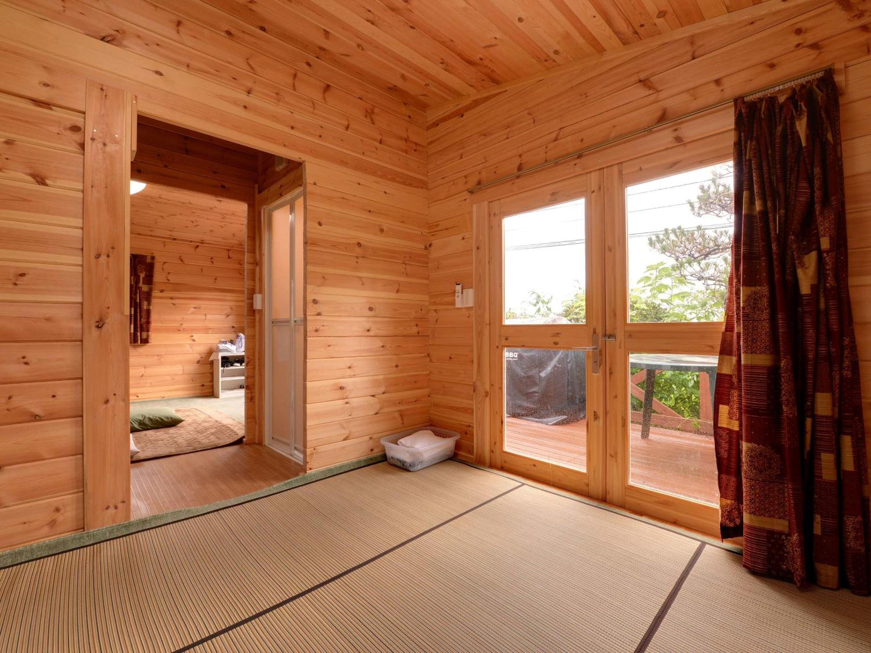 Family Room with Shower - Photo 3