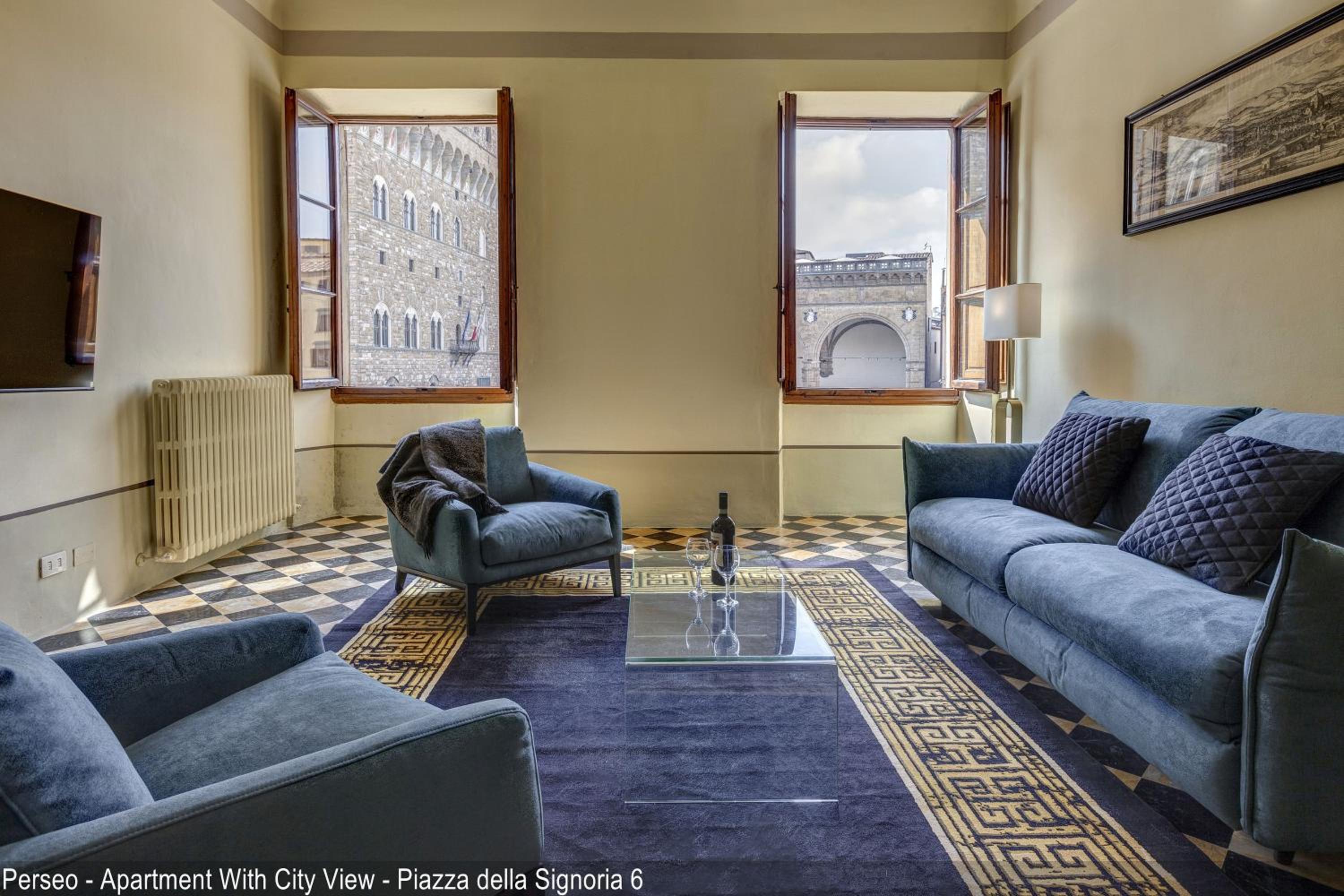 Apartment with City View photo 2