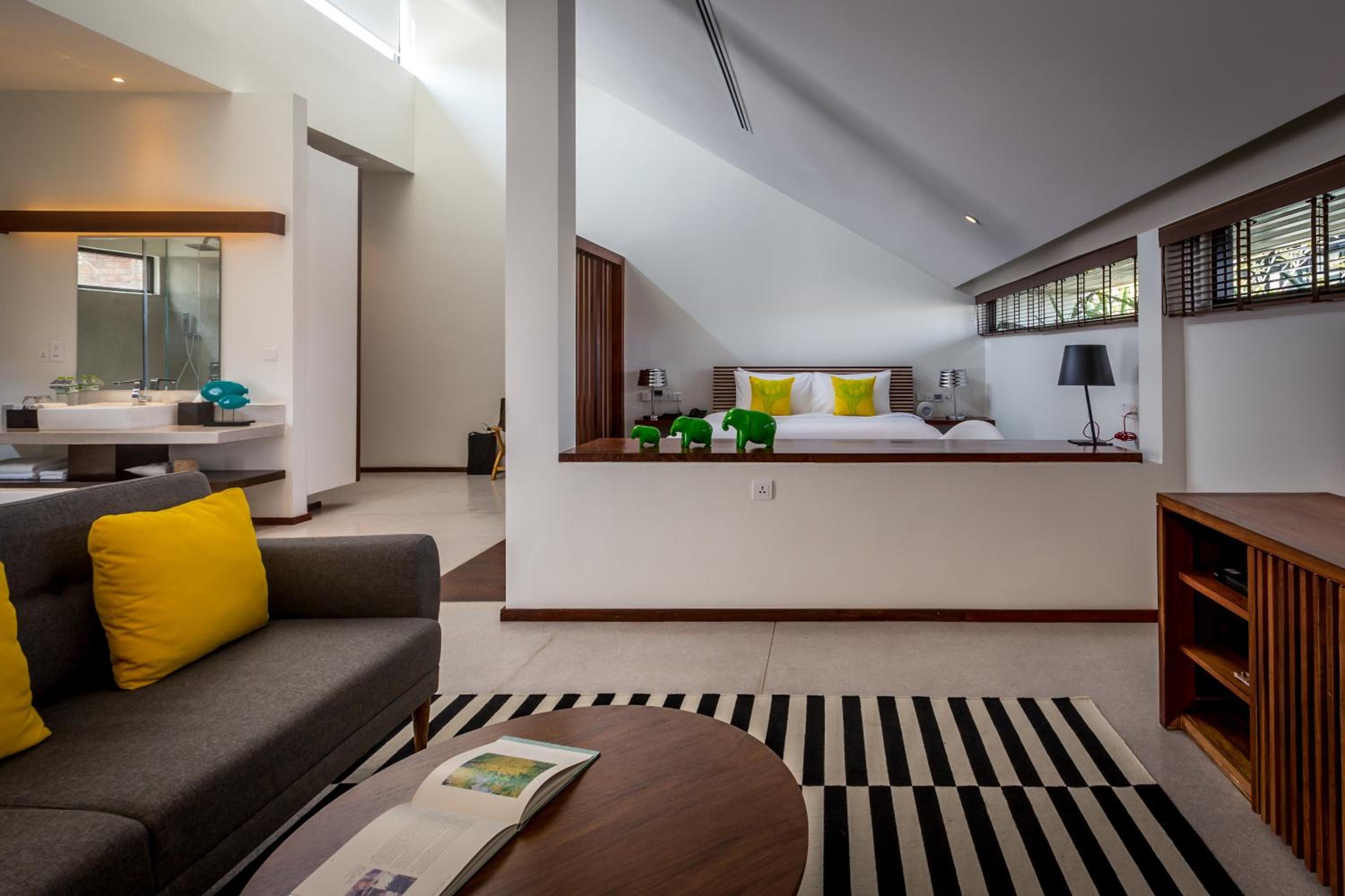 Sarus Crane Suite - Photo 7