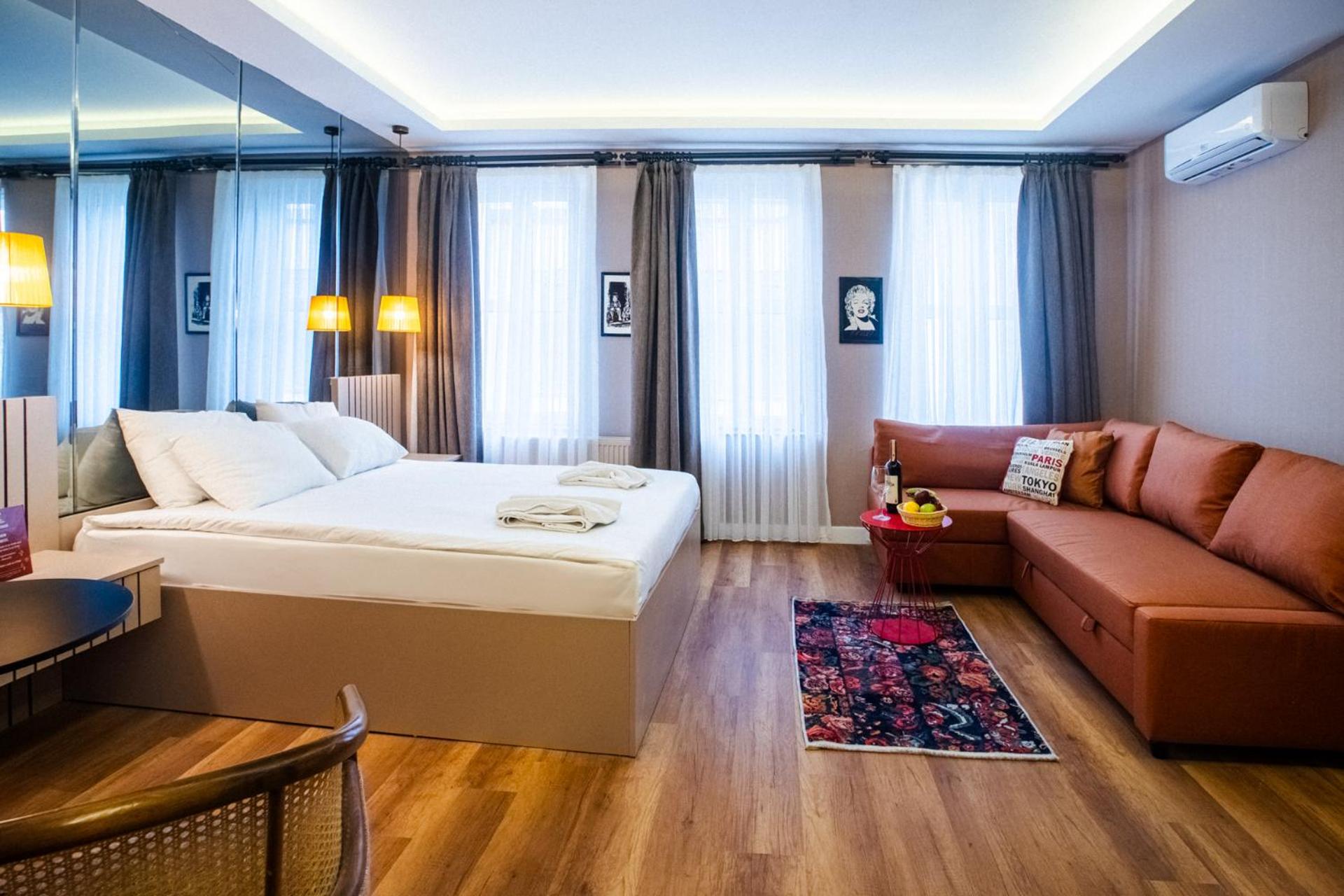 Deluxe Triple Room photo 2