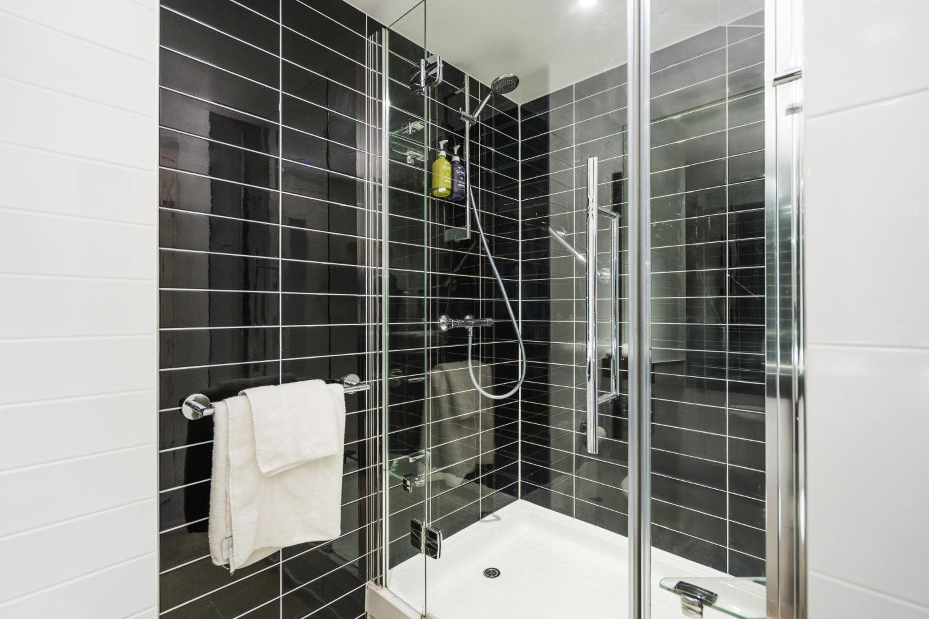 Double Room With Free Hot Breakfast - Accessible