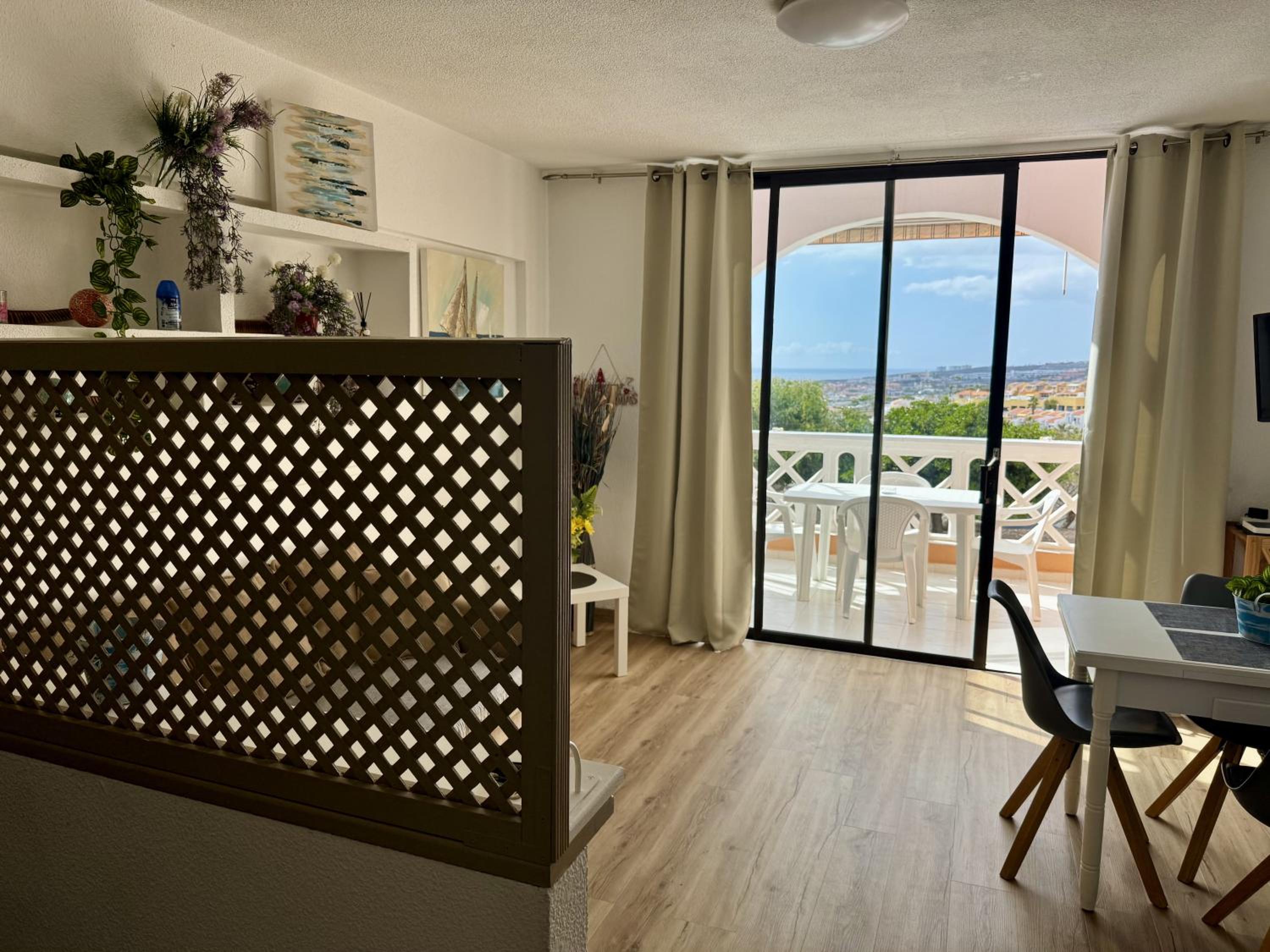 One-Bedroom Apartment with Sea View