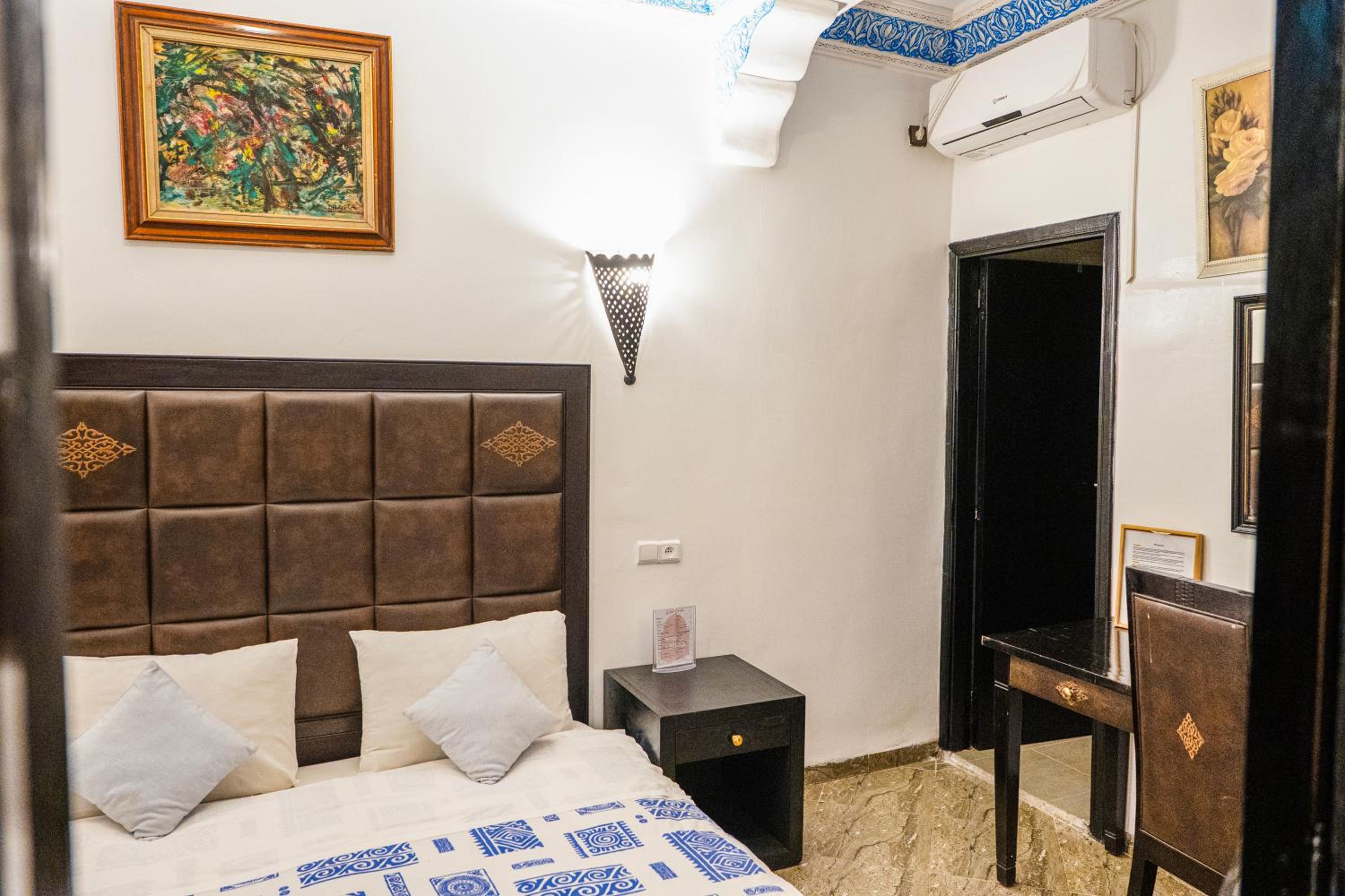 Double or Twin Room photo 3