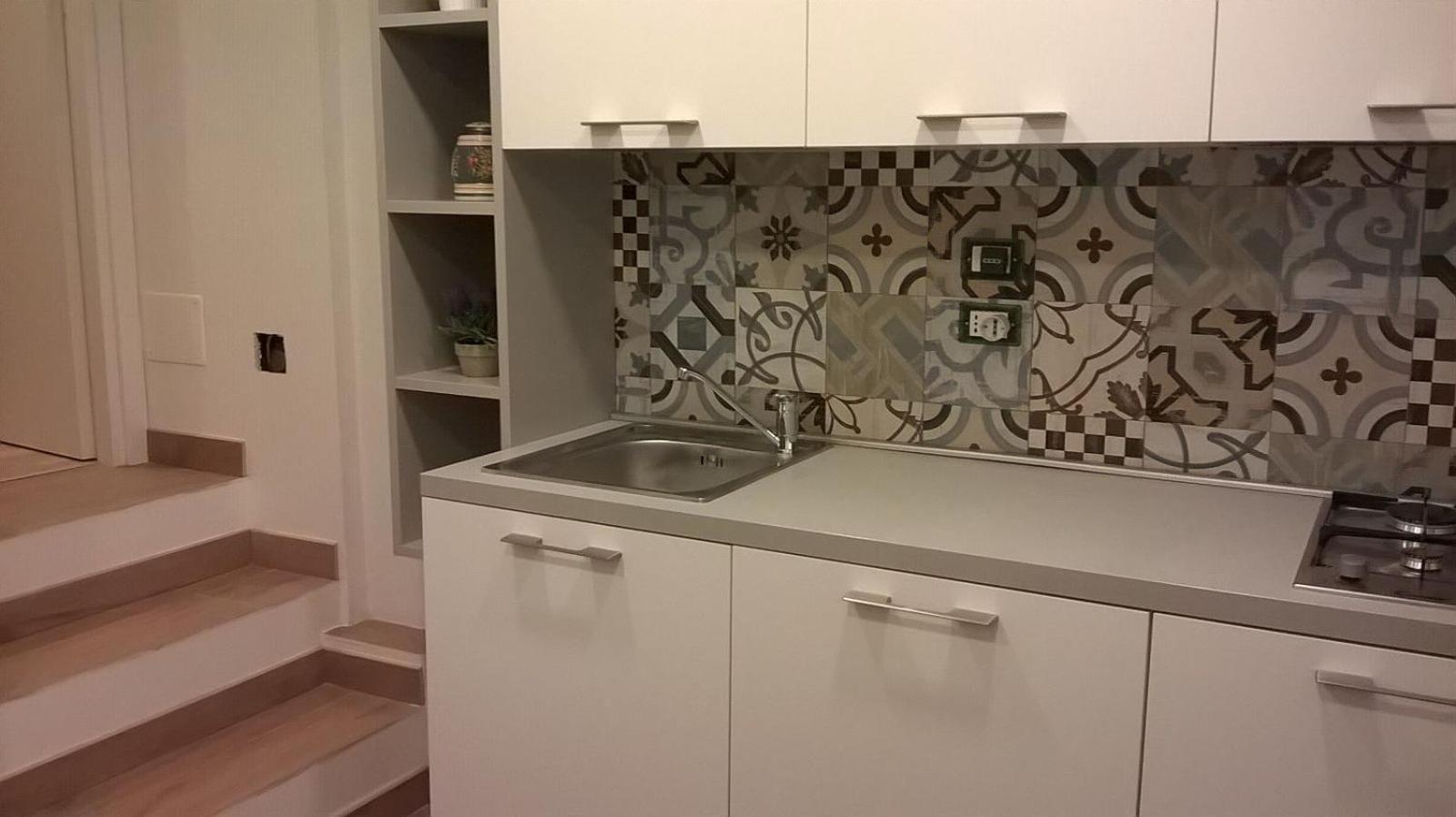 One-Bedroom Apartment - Photo 2