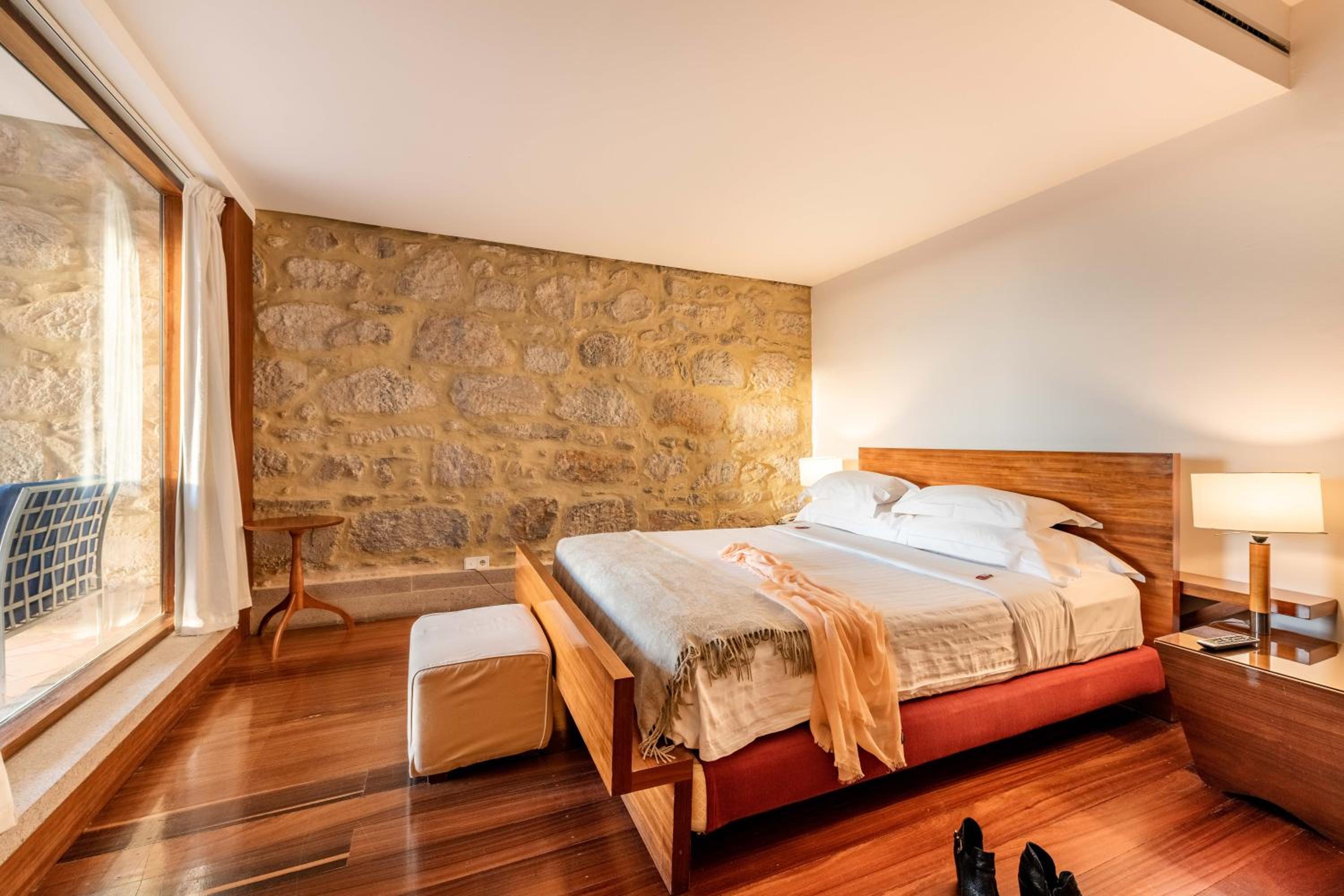 Suite Standard (2 adults + 1 child)
