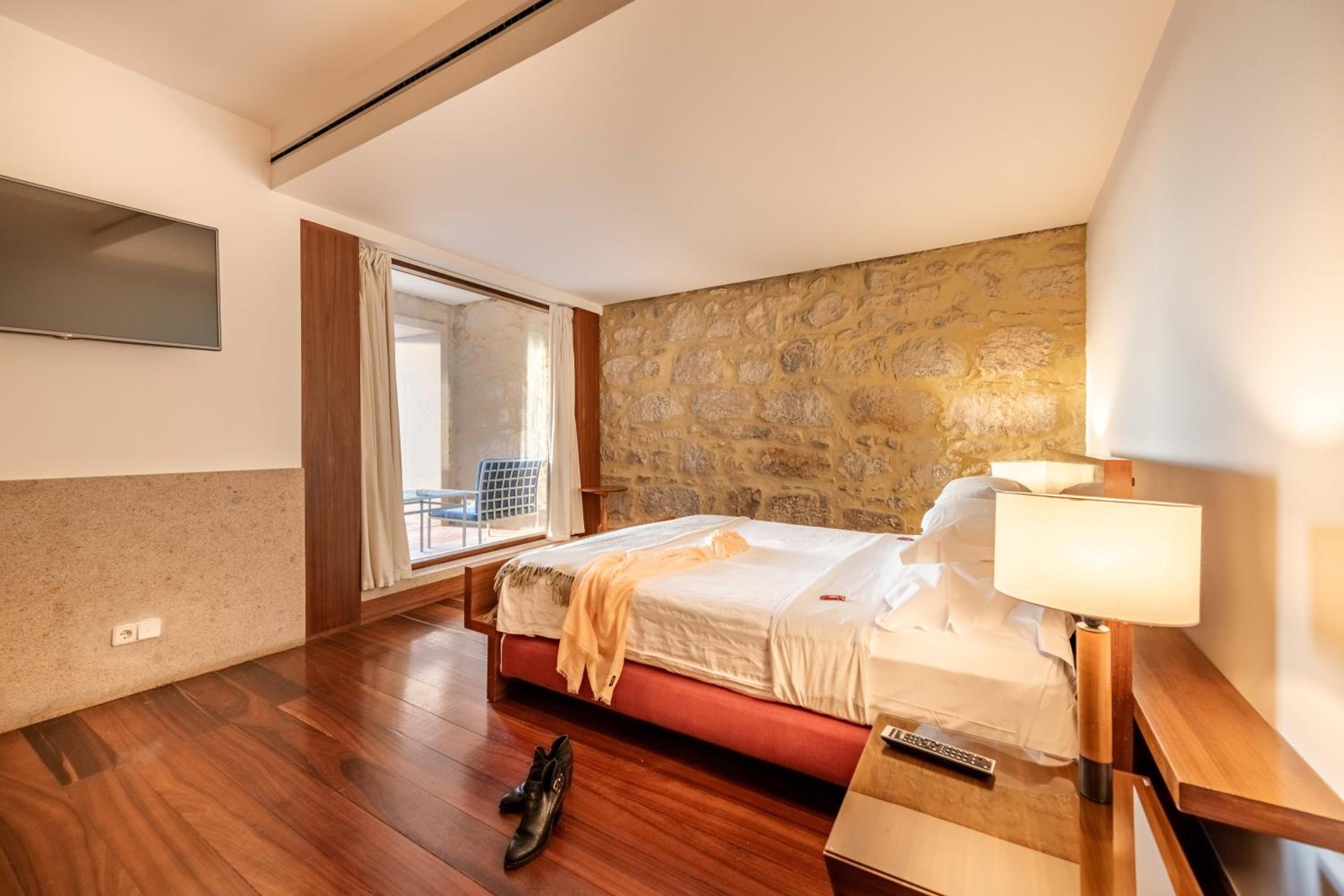 Suite Standard (2 adults + 1 child)