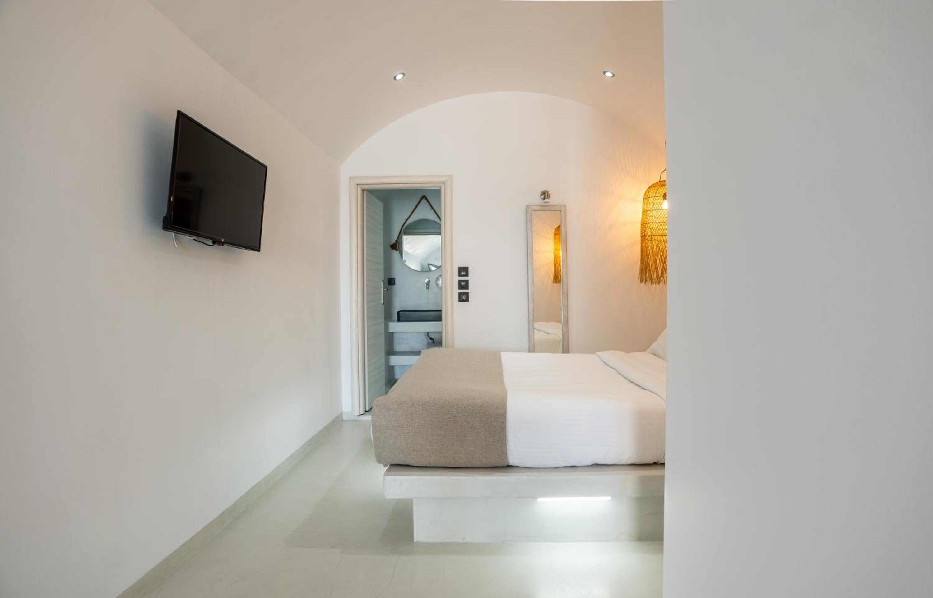 Standard Suite with Hot Tub & Sea View  photo 1