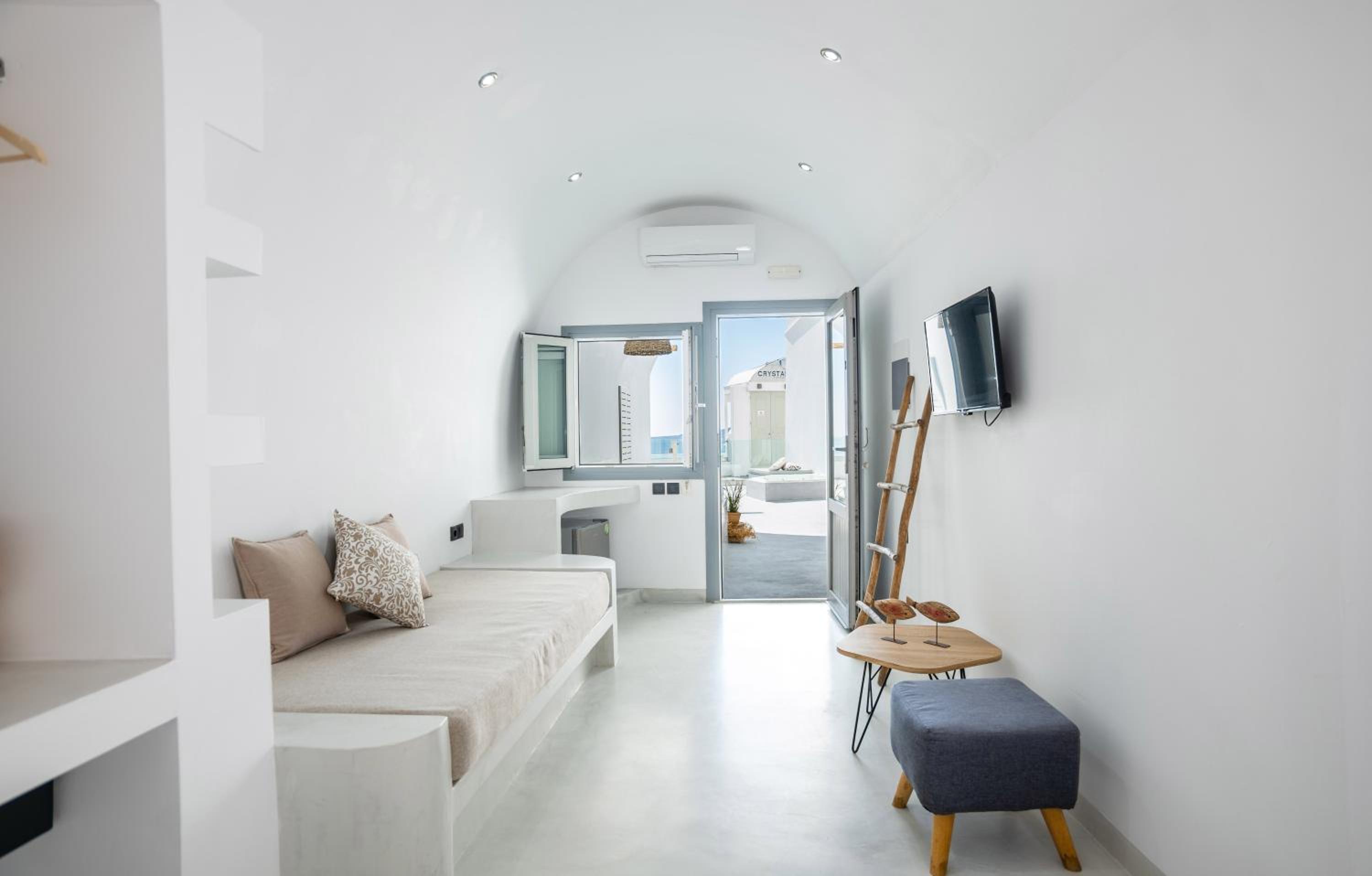 Standard Suite with Hot Tub & Sea View  photo 2
