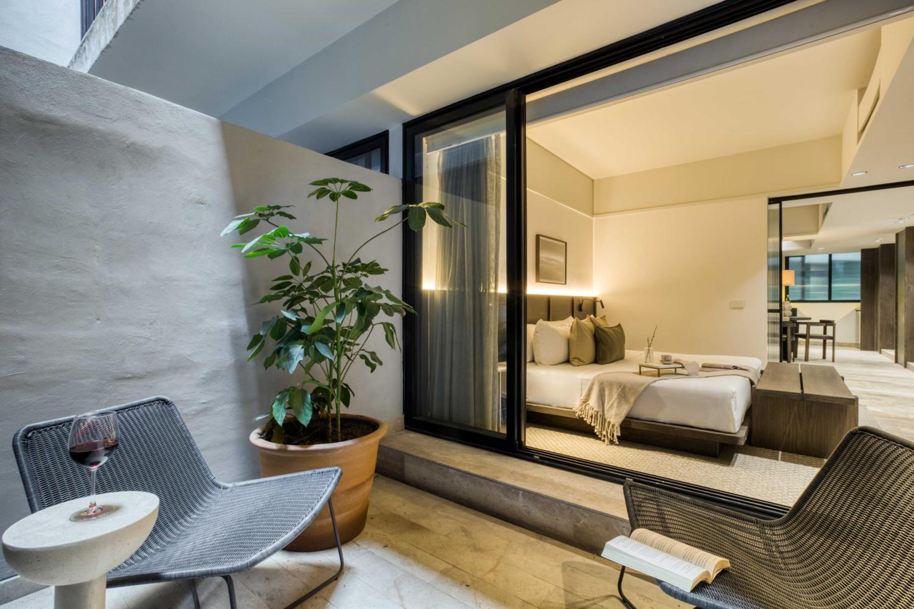 Apartment with Terrace photo 2