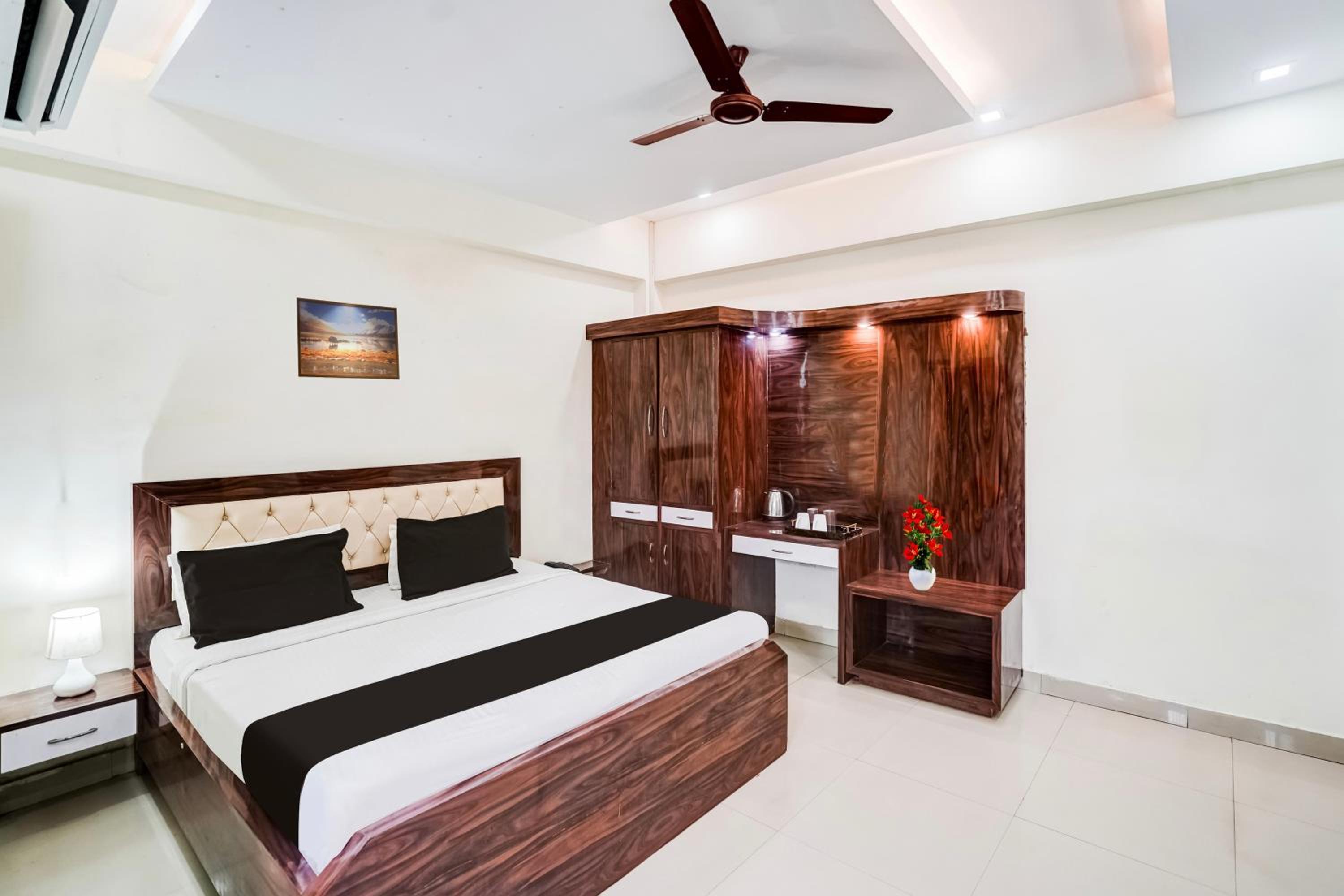 Deluxe Double Room photo 3