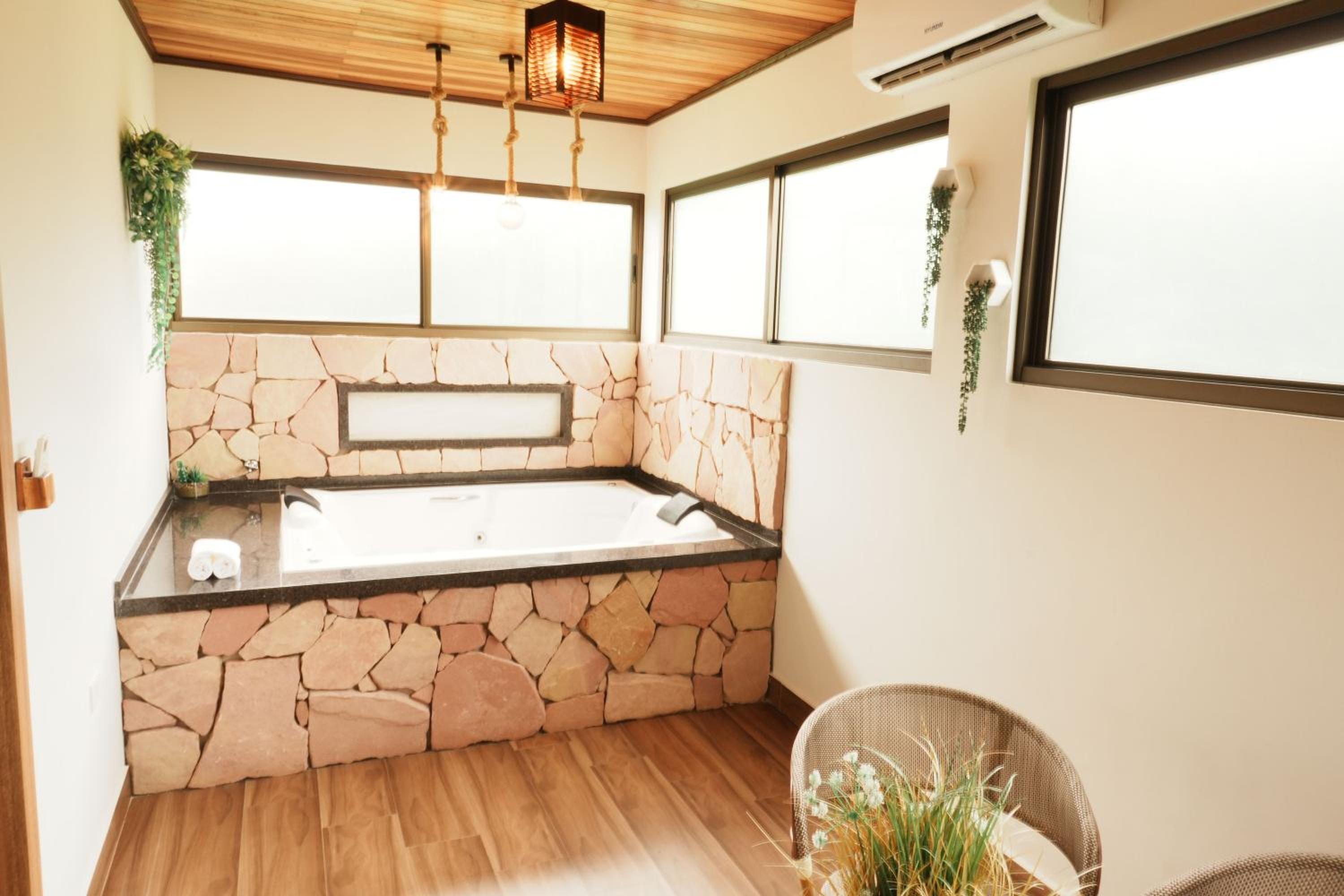 One-Bedroom Cottage photo 3