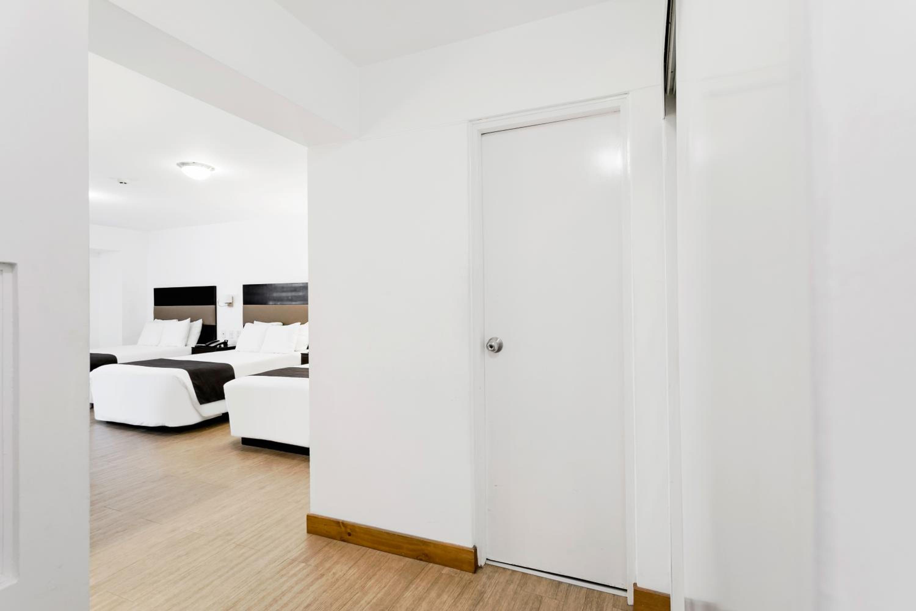 Superior Triple Room - Photo 2