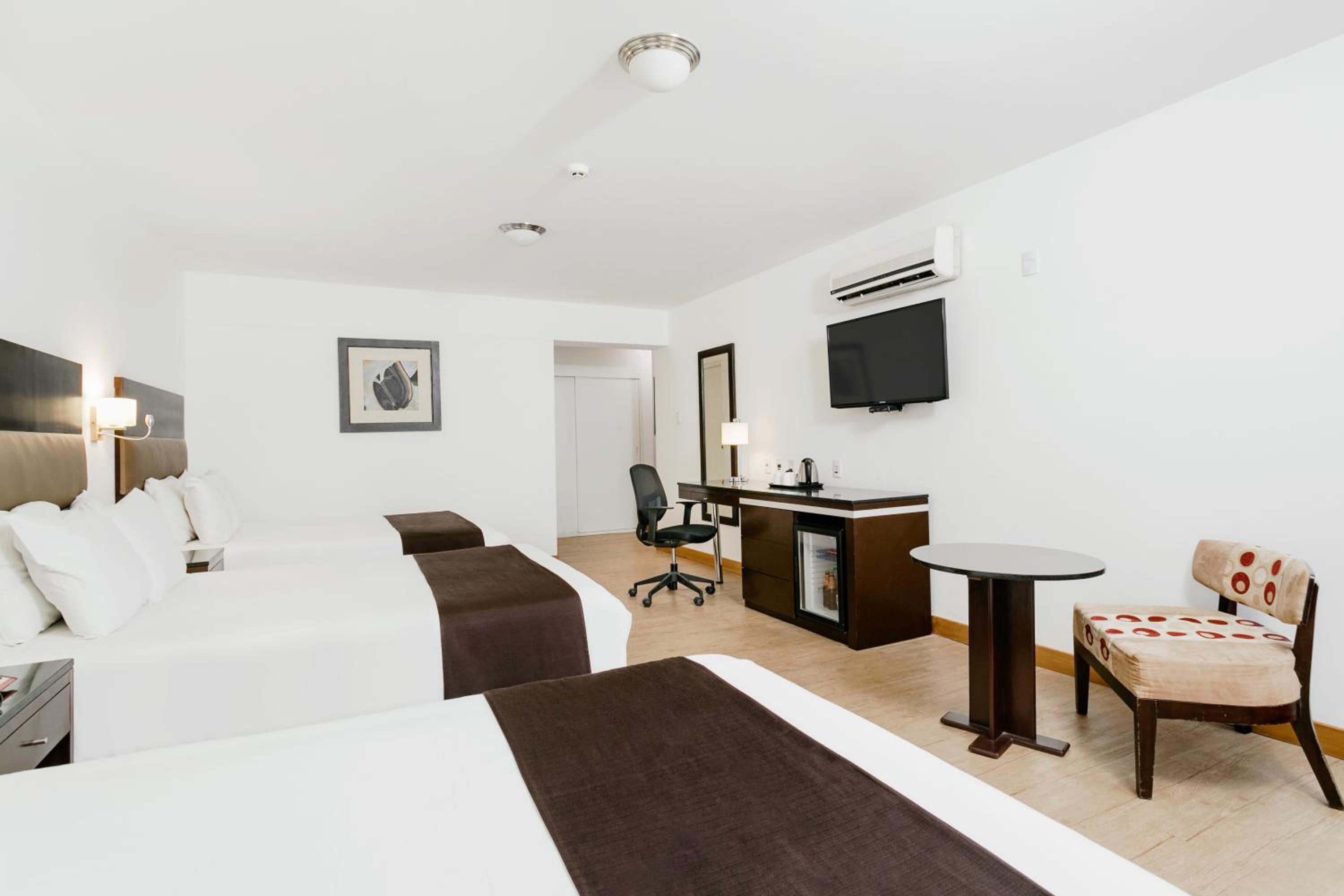 Superior Triple Room - Photo 3