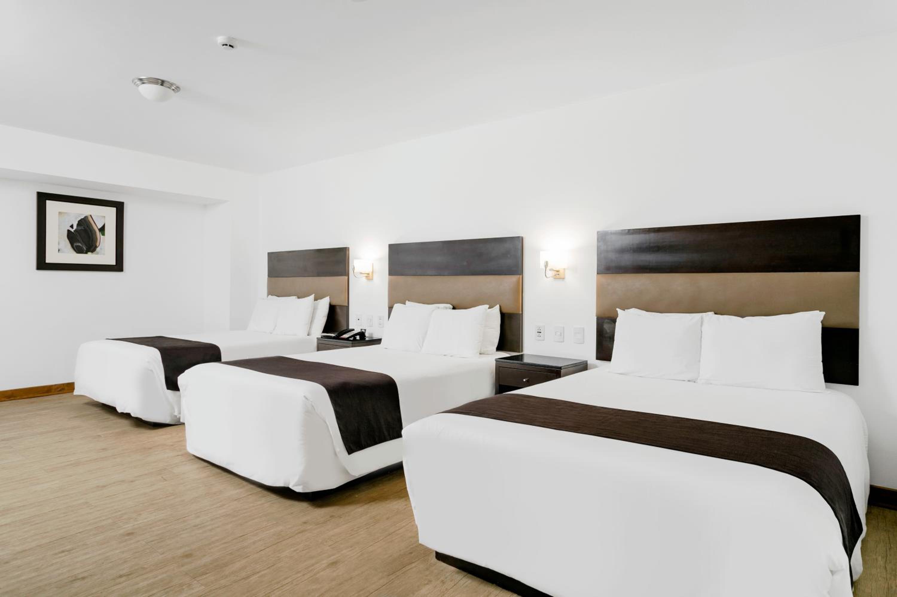 Superior Triple Room - Photo 4