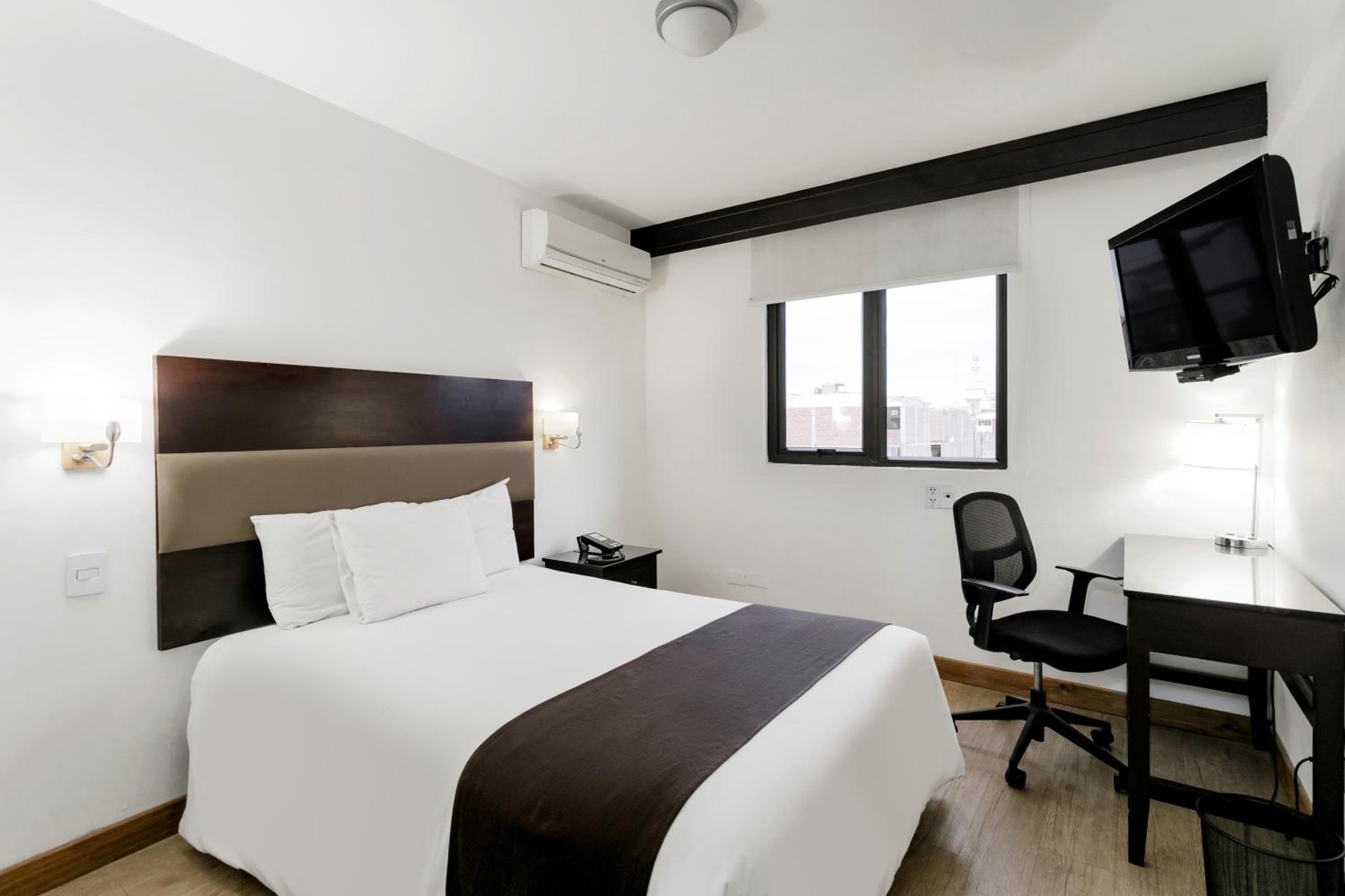 Standard Double Room - Photo 2