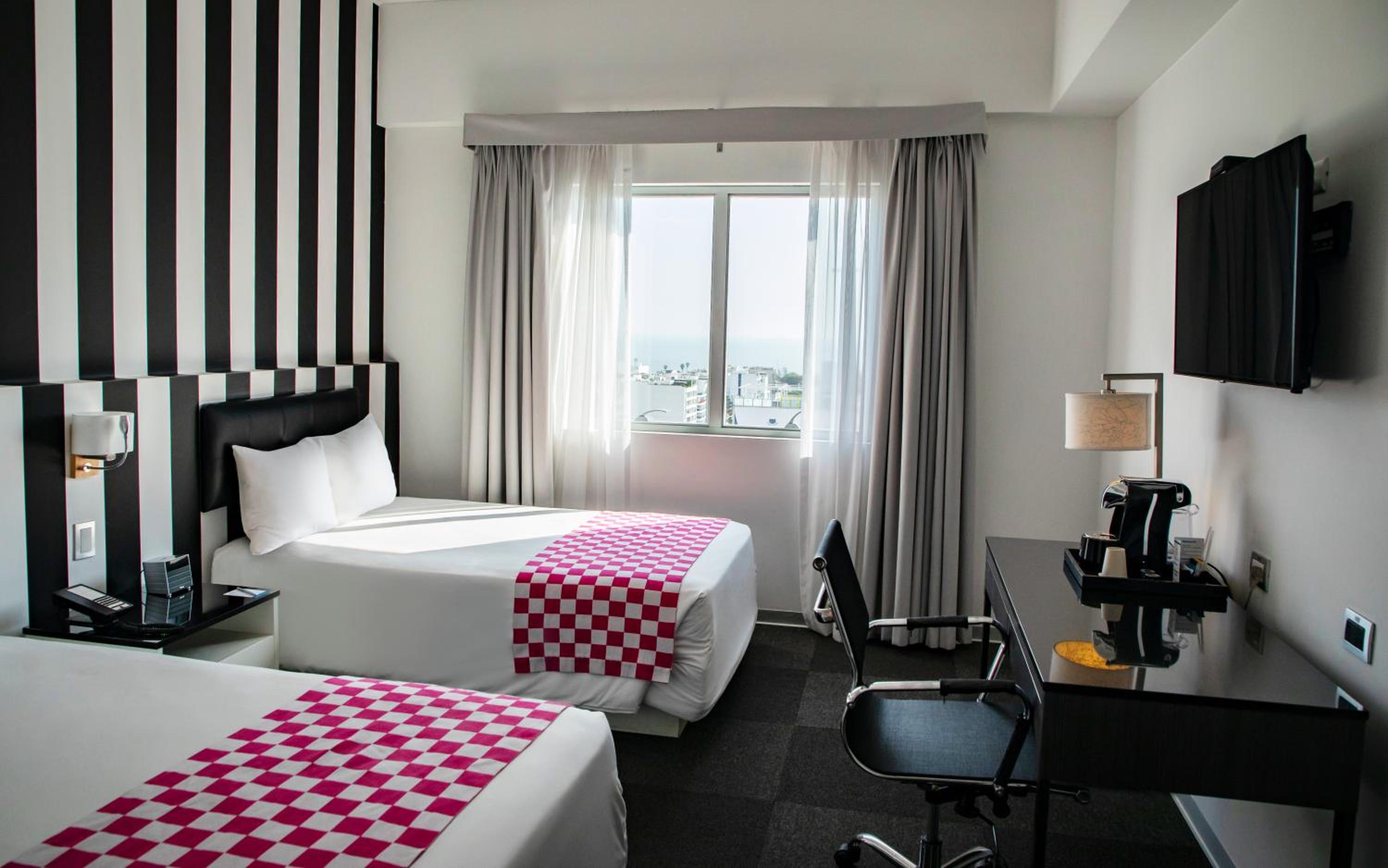 Twin Room - Non-Smoking