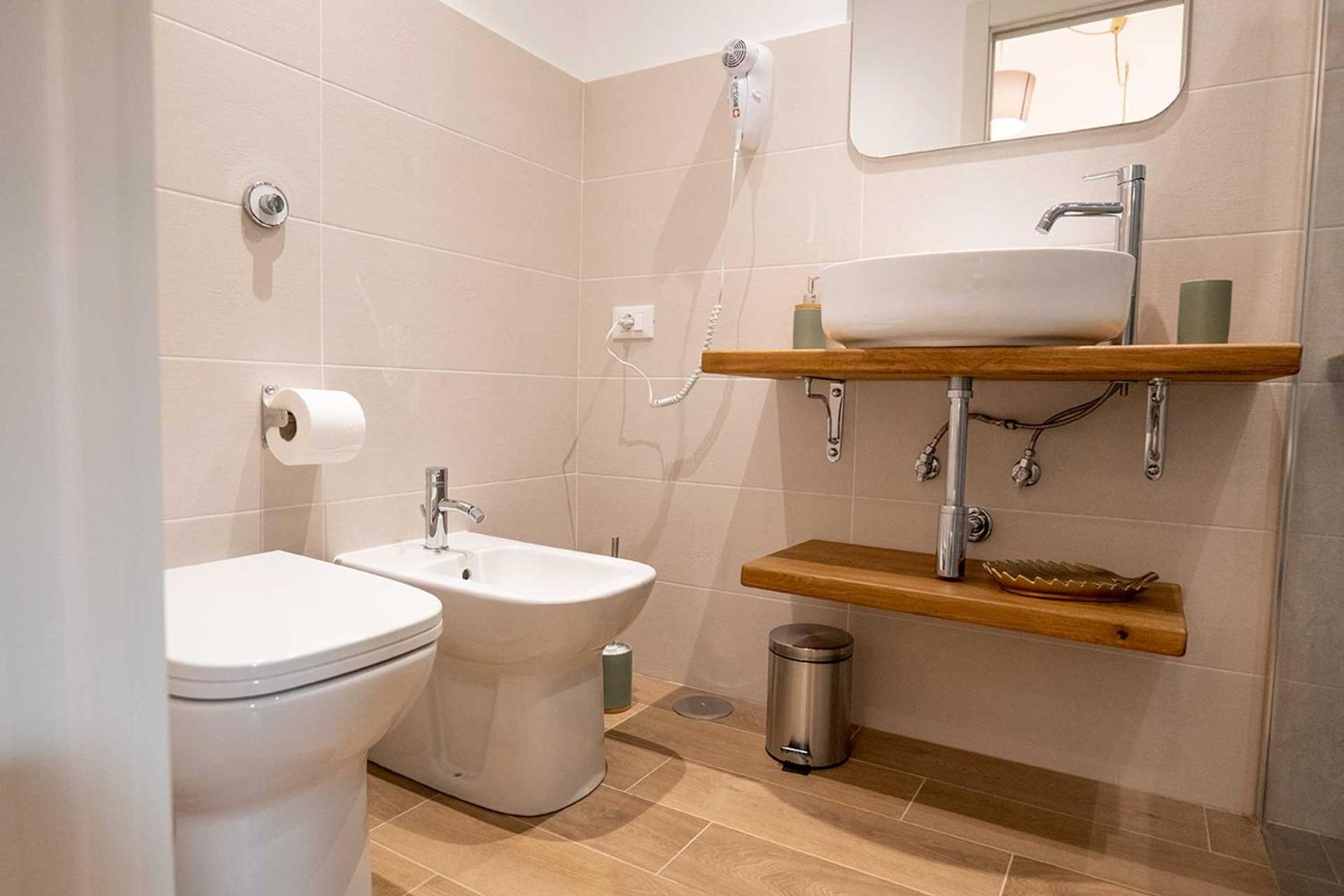 Triple Room with Private Bathroom photo 3