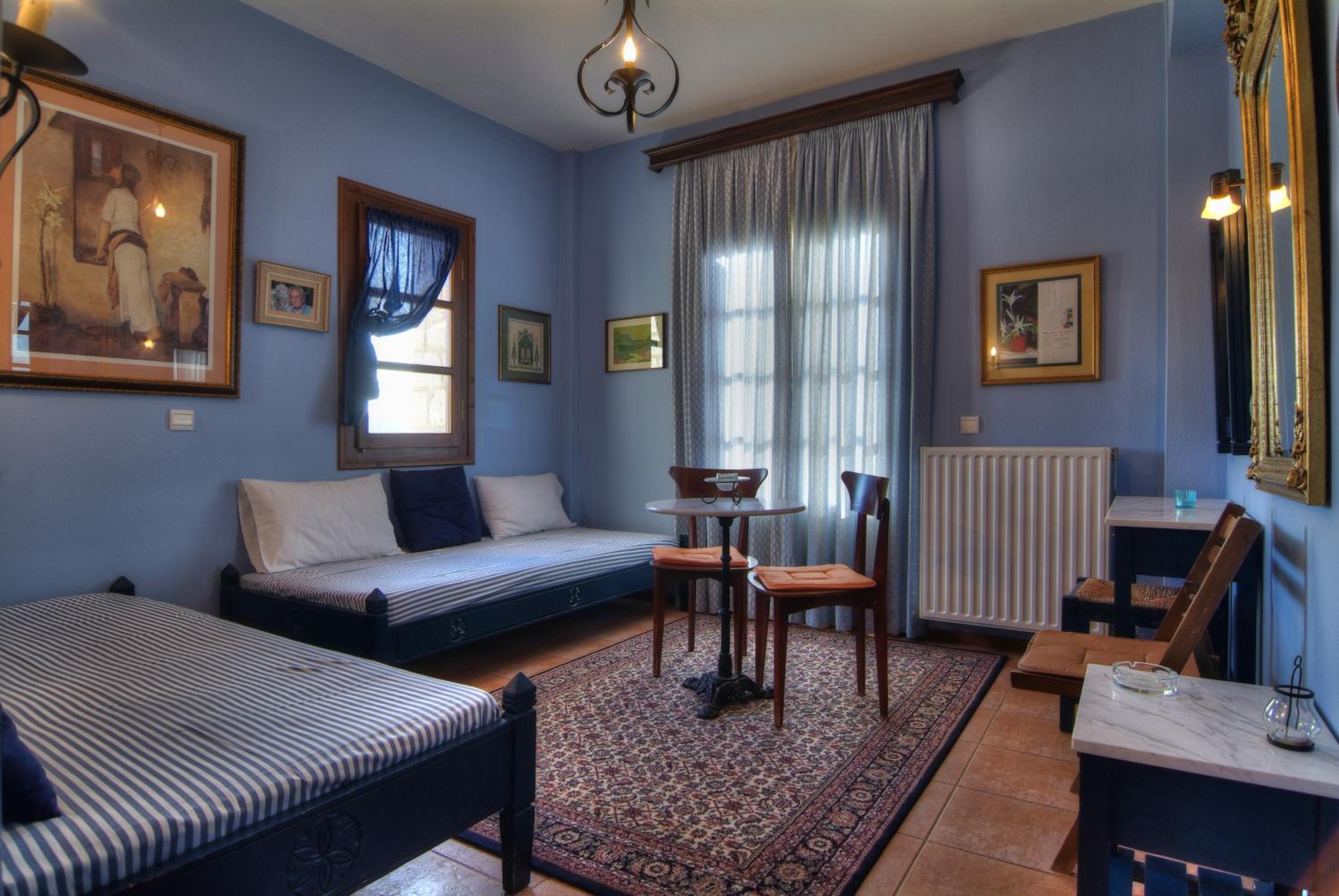 Family Room - Photo 1