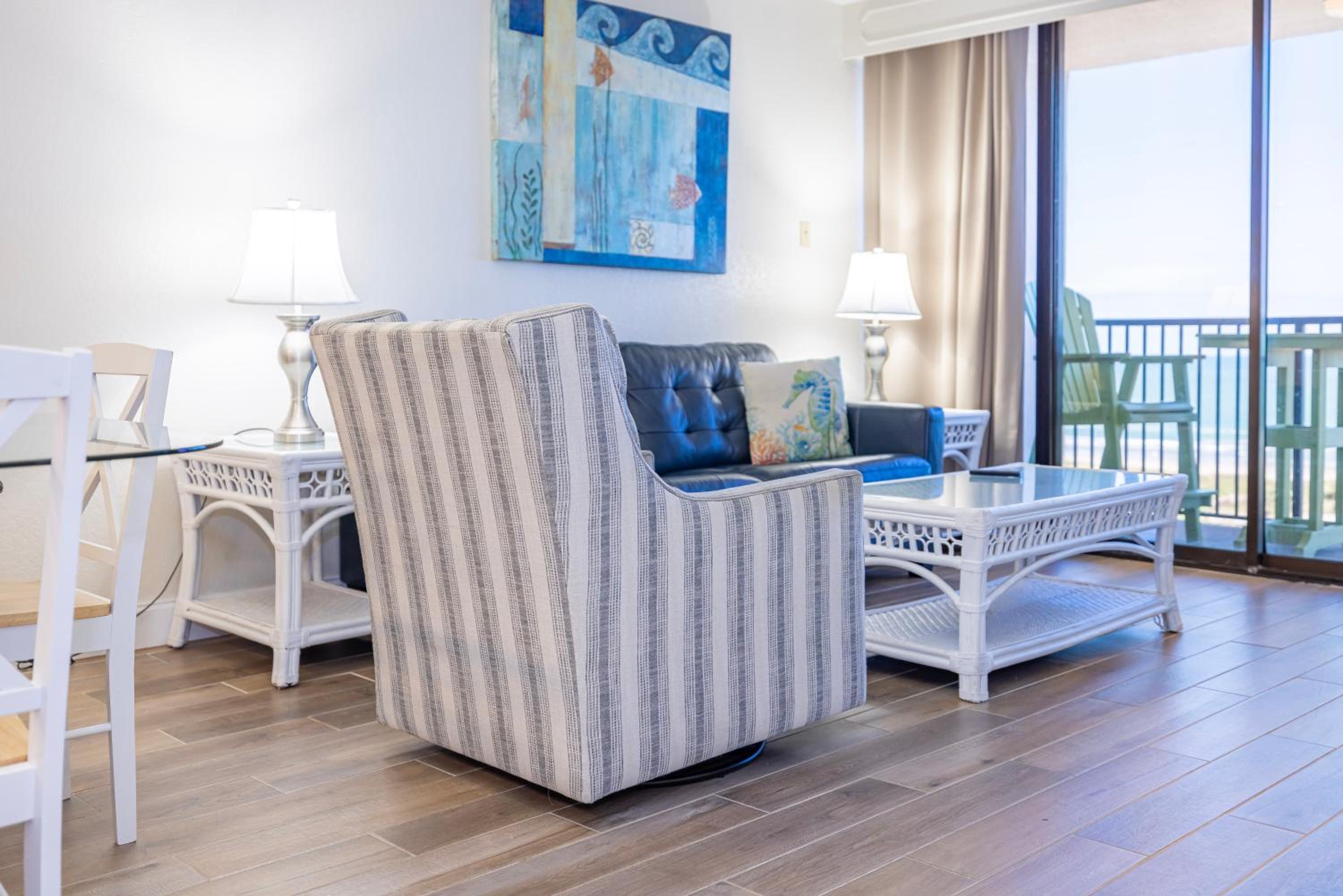 Two-Bedroom Condominium(6th - 8th Floor) - Photo 4