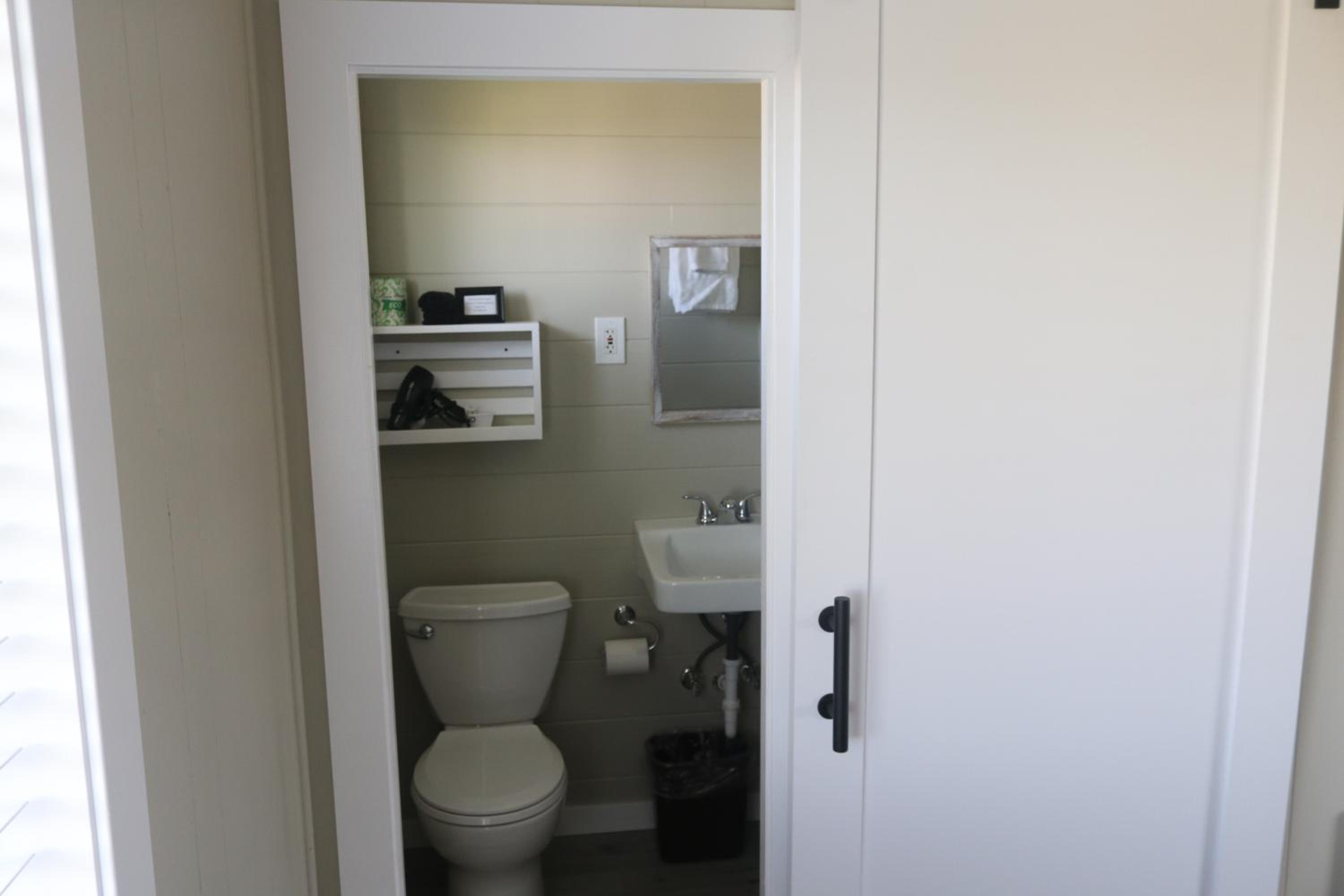 Budget Double Room - Photo 1