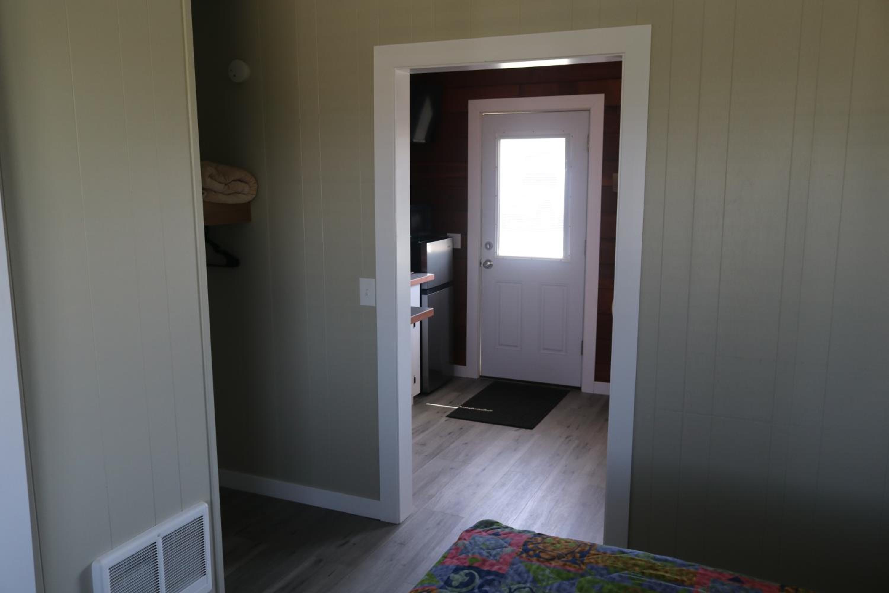 Budget Double Room - Photo 2