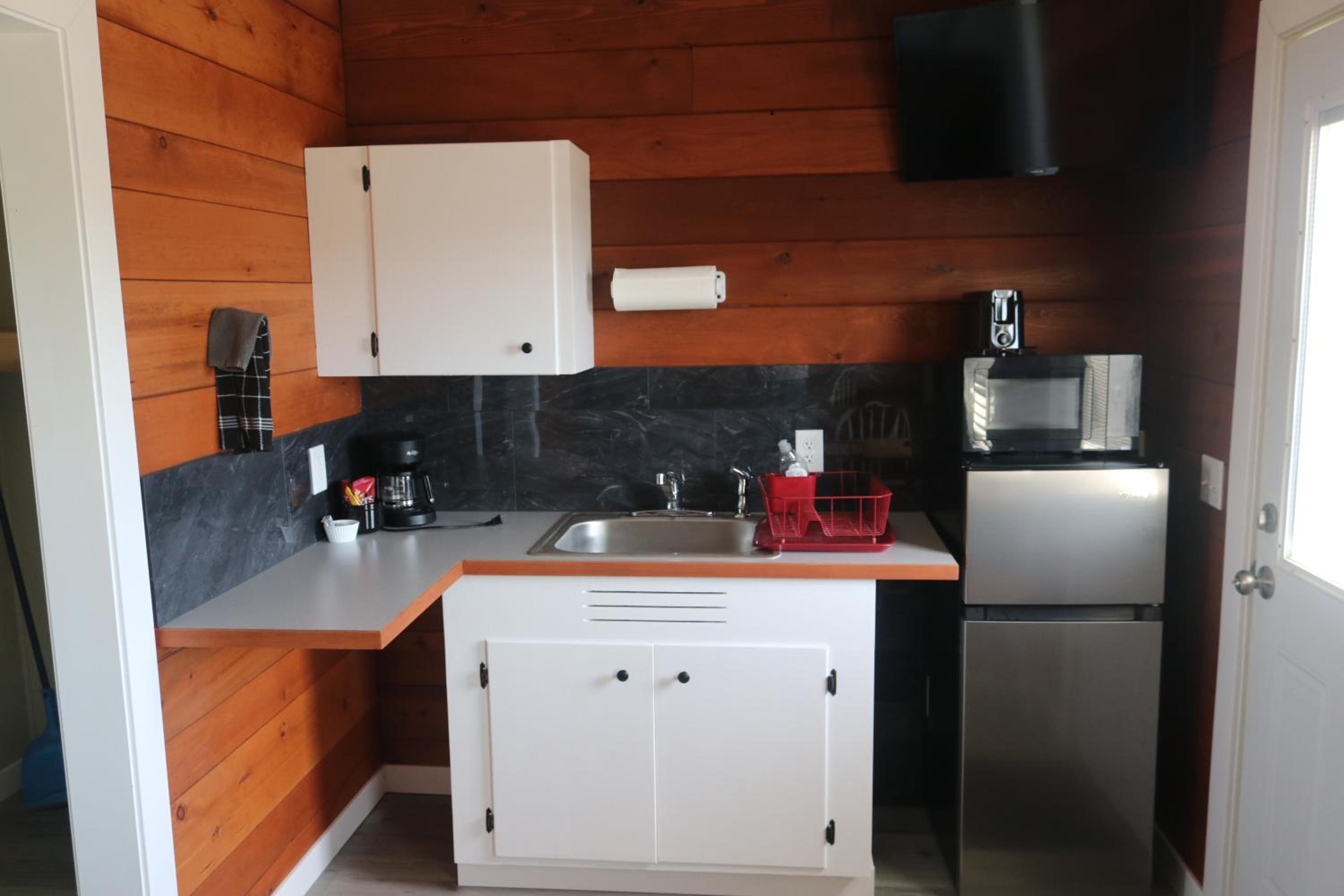 Budget Double Room - Photo 5