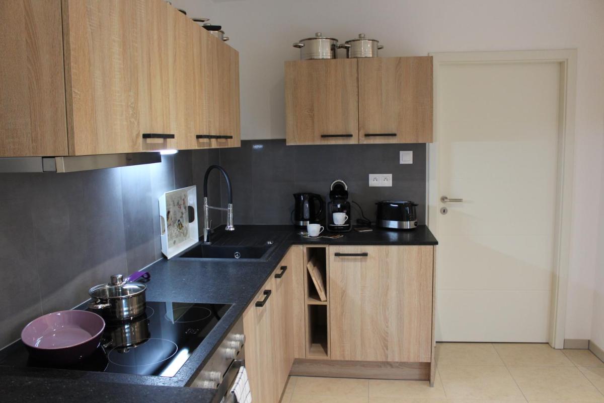 Apartment with Terrace photo 3