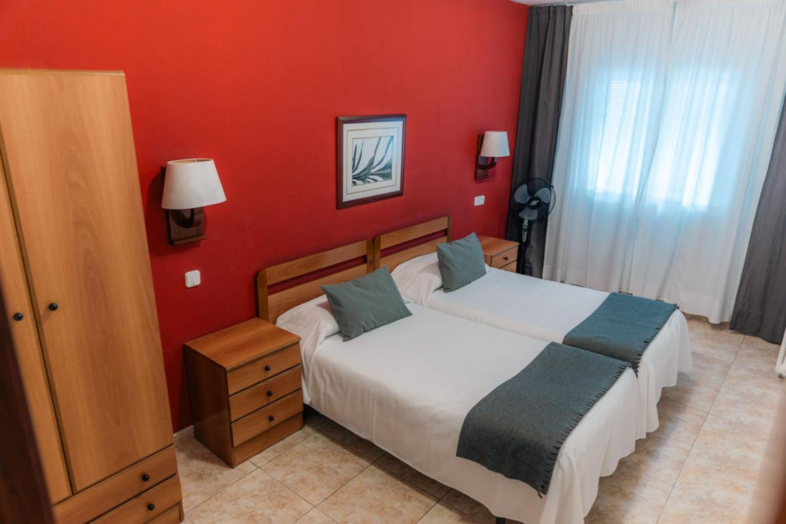 Habitación Estándar con Dos Camas Individuales