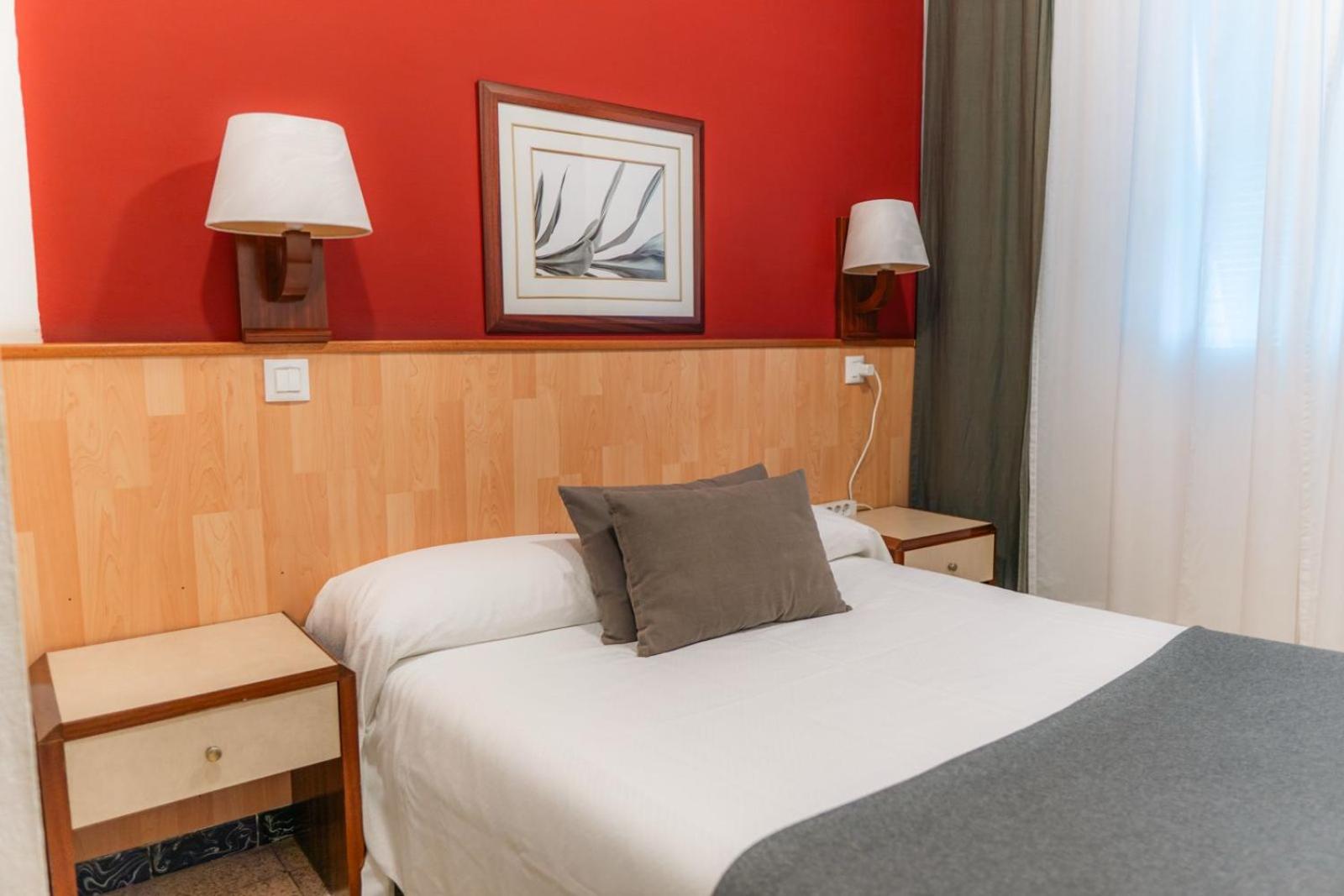 Habitación Estándar con Cama Queen