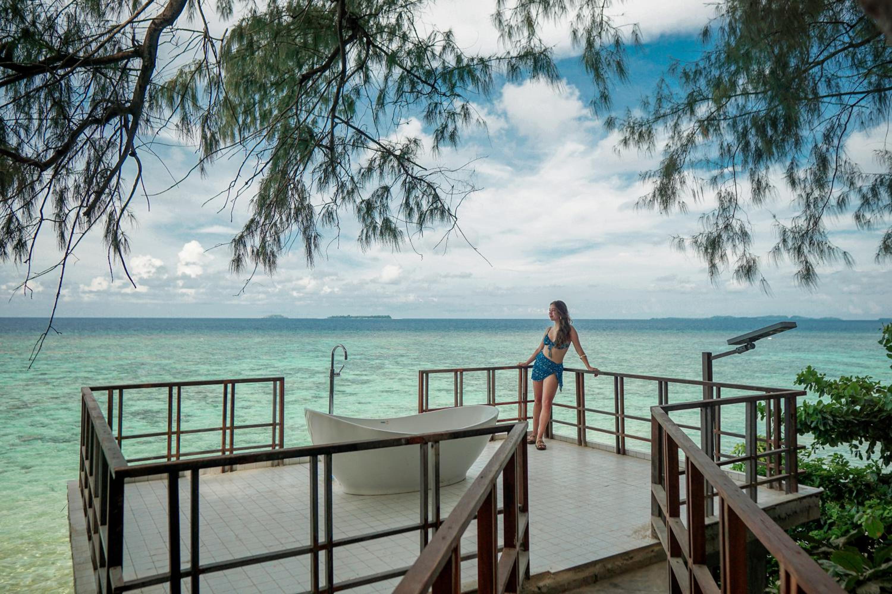 Tree House with Sea View - Cemara photo 1