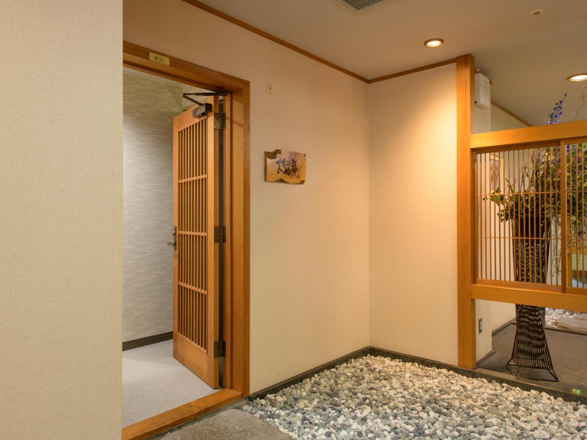 Quadruple Room - Photo 4