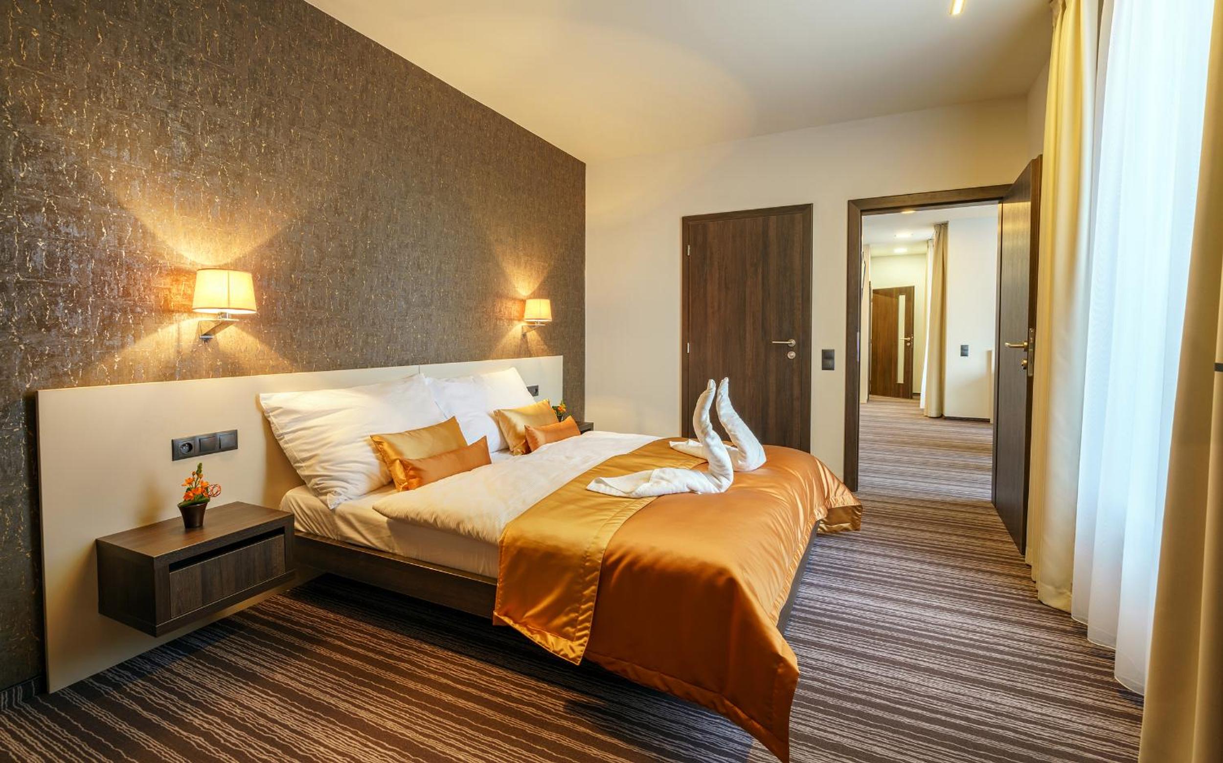 Deluxe Suite (2 Adults + 2 Children) photo 1