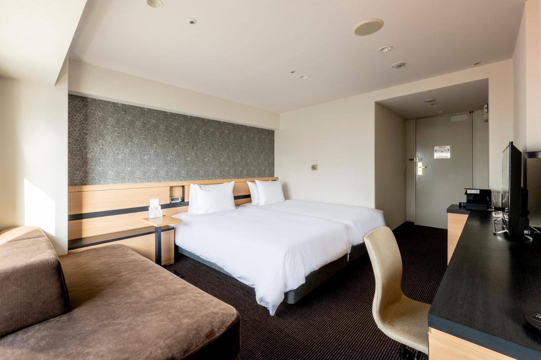 Standard Corner Twin Room - Mid Floor - Photo 2