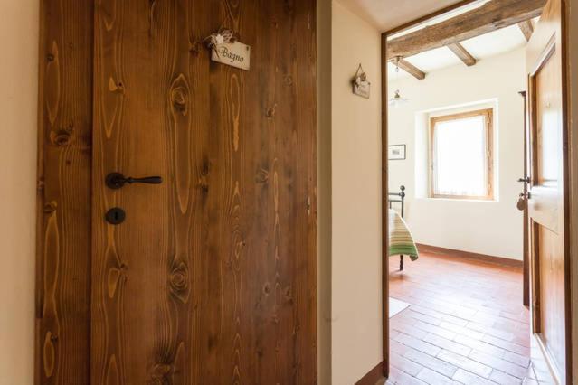 Family Room with Private Bathroom photo 3