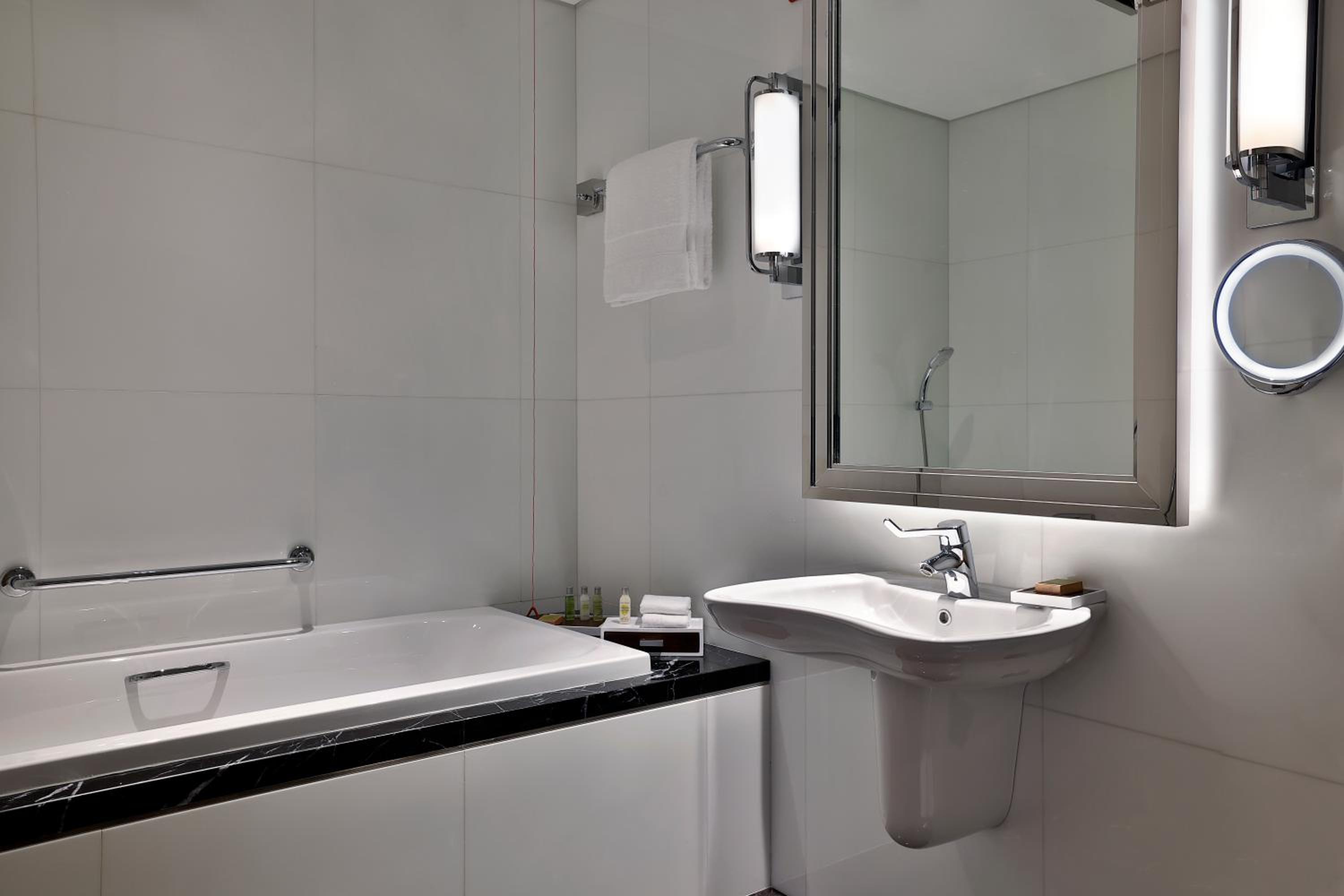 Guest Accessible King Room with Balcony