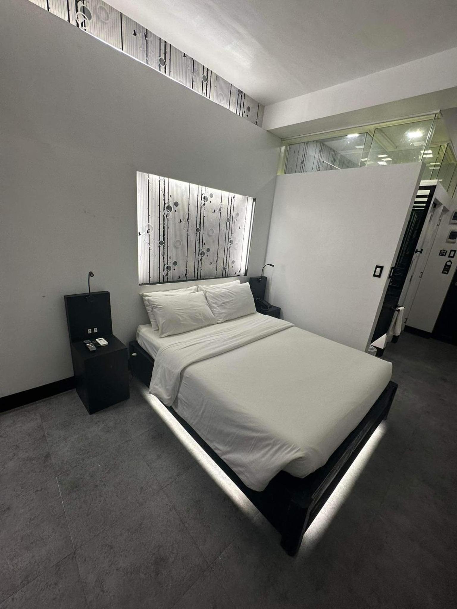 Standard Queen Room - Photo 3