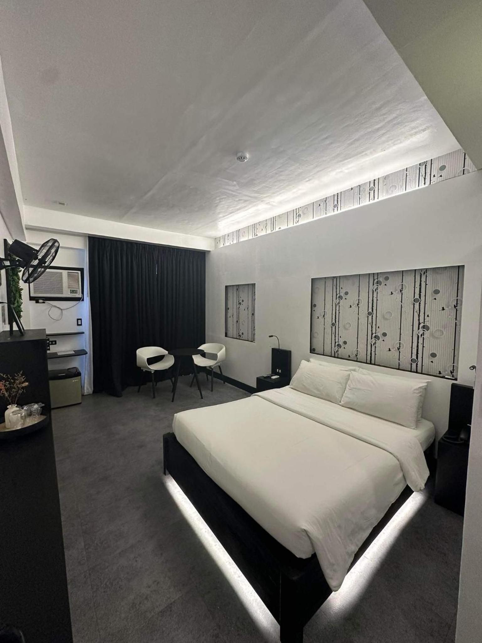 Standard Queen Room - Photo 4