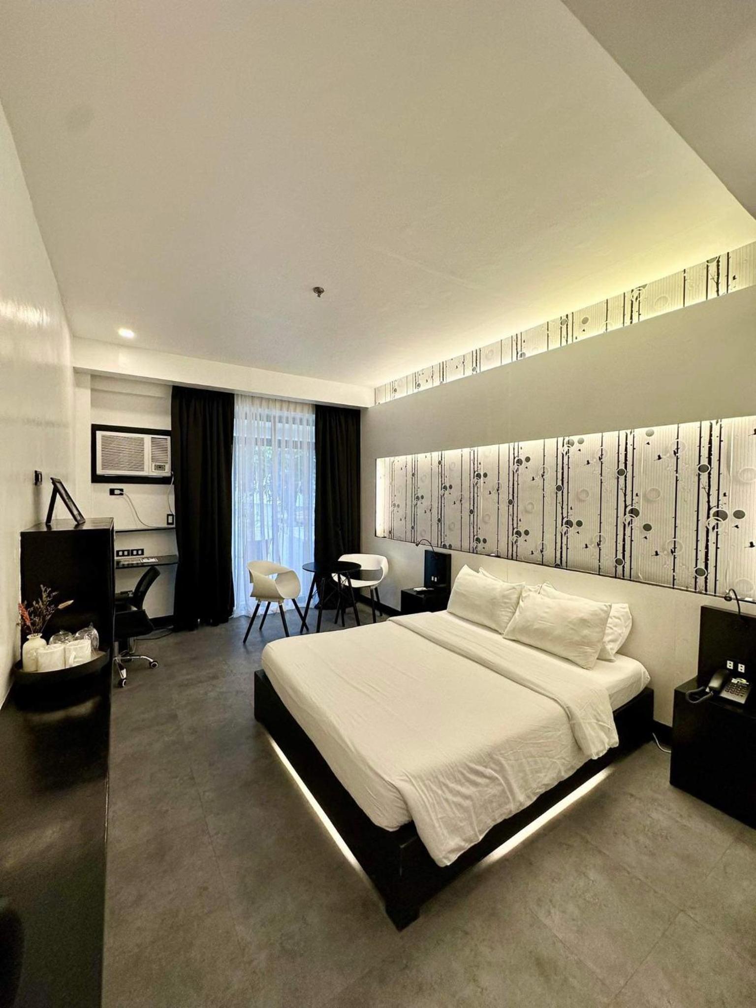 Standard Queen Room - Photo 1