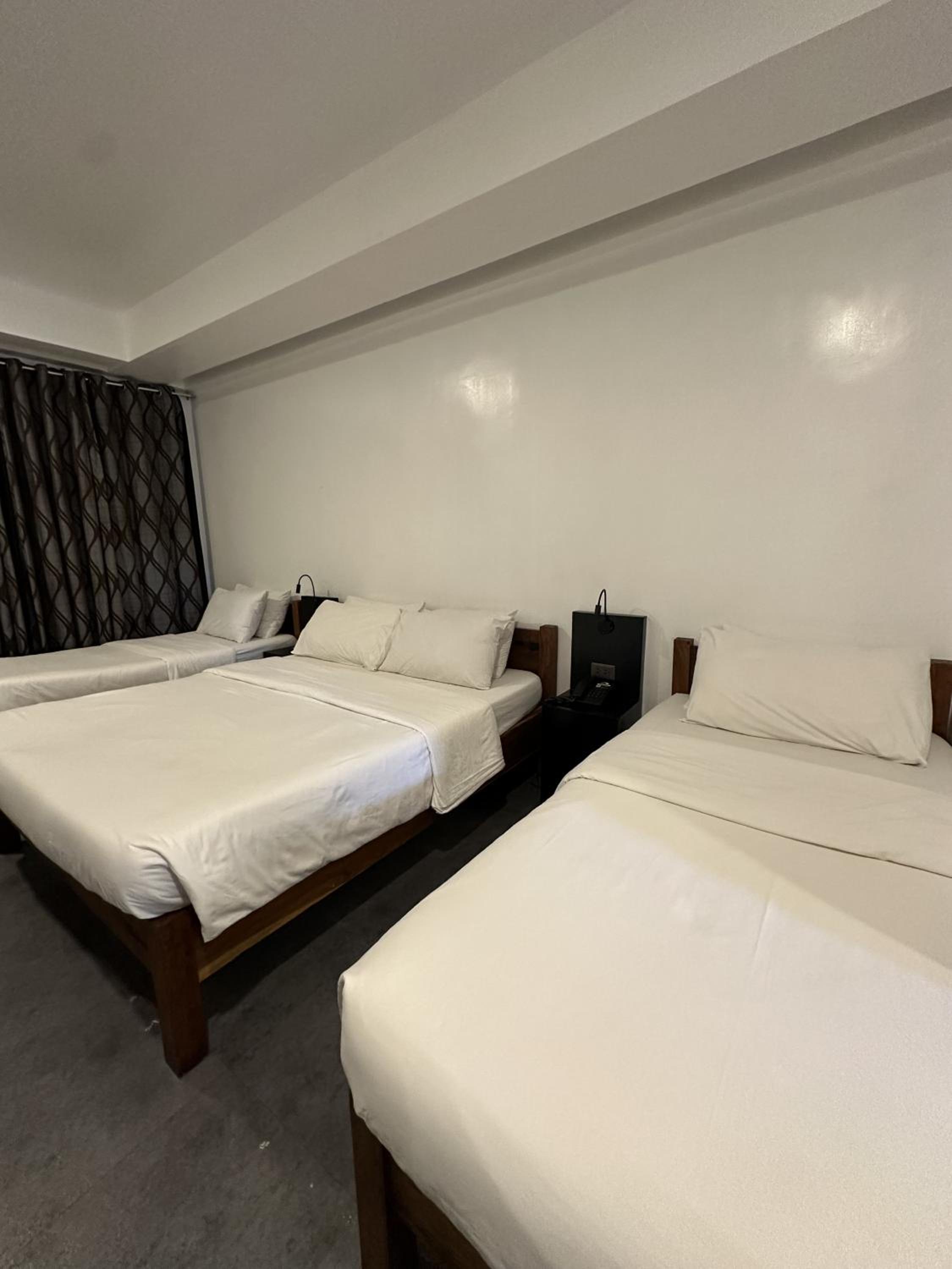 Triple Room with Private Bathroom