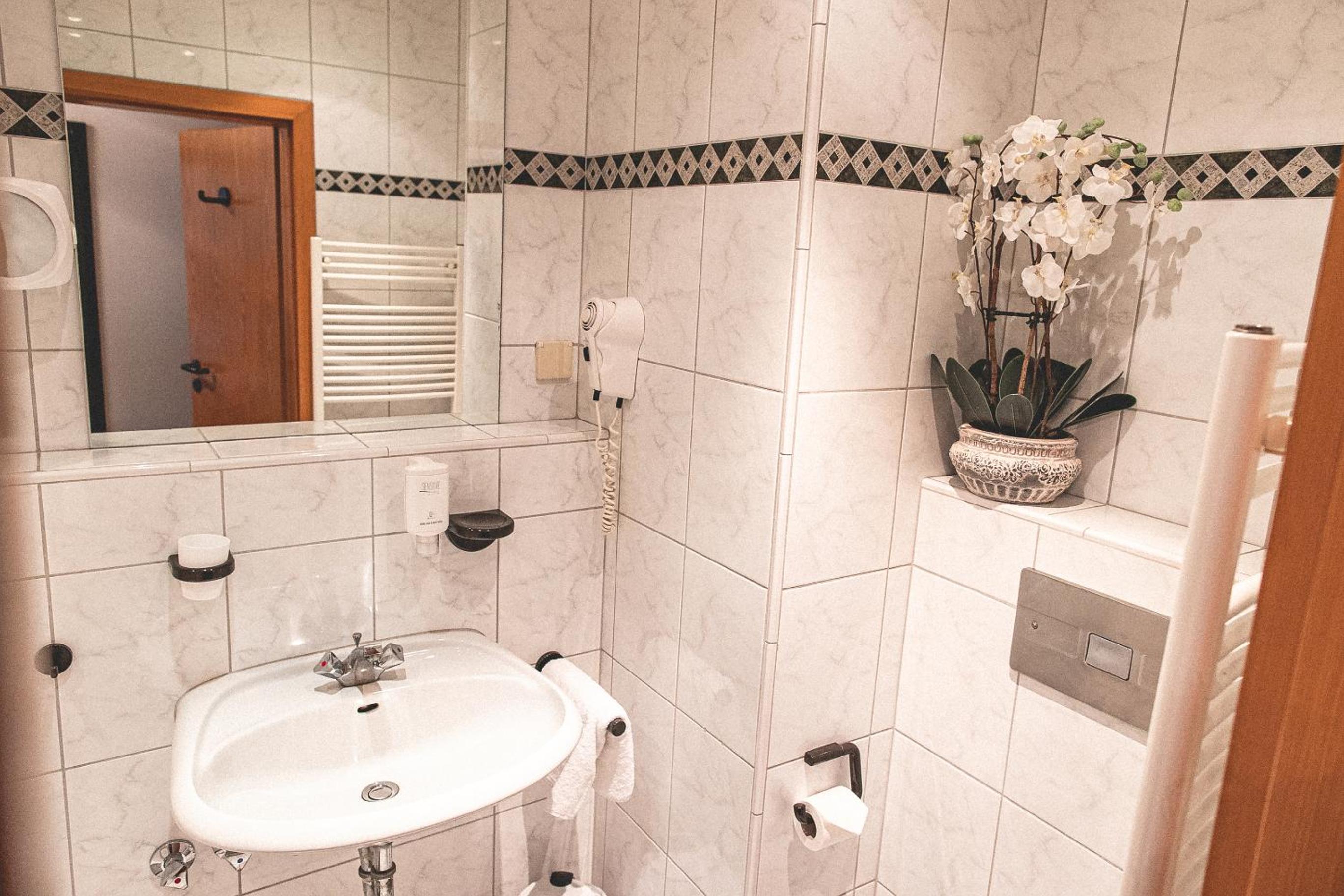 Standard Single Room