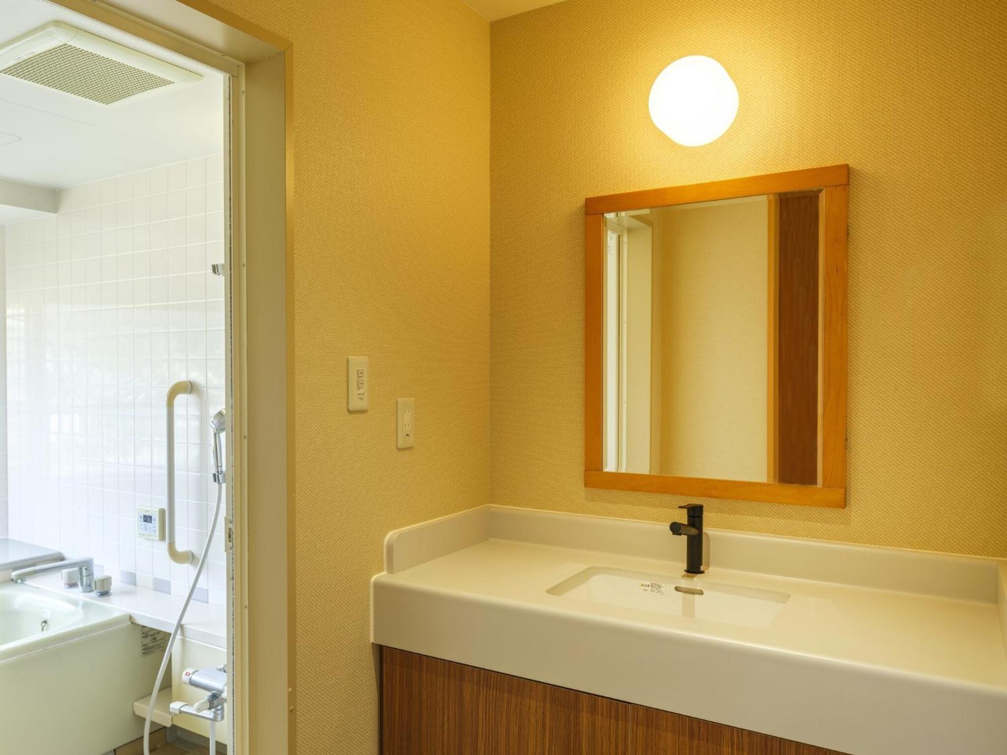 Ocean View Superior Room with private bathroom - Photo 3