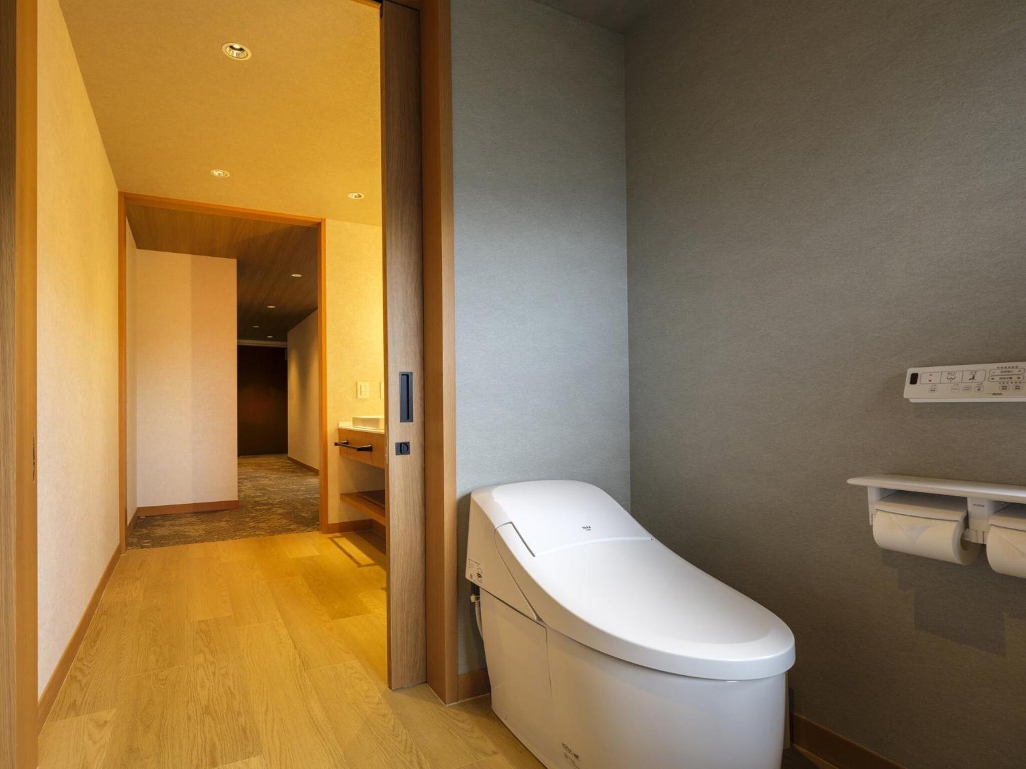 Ocean View Deluxe Fourth Accessible room with private bathroom - Photo 3