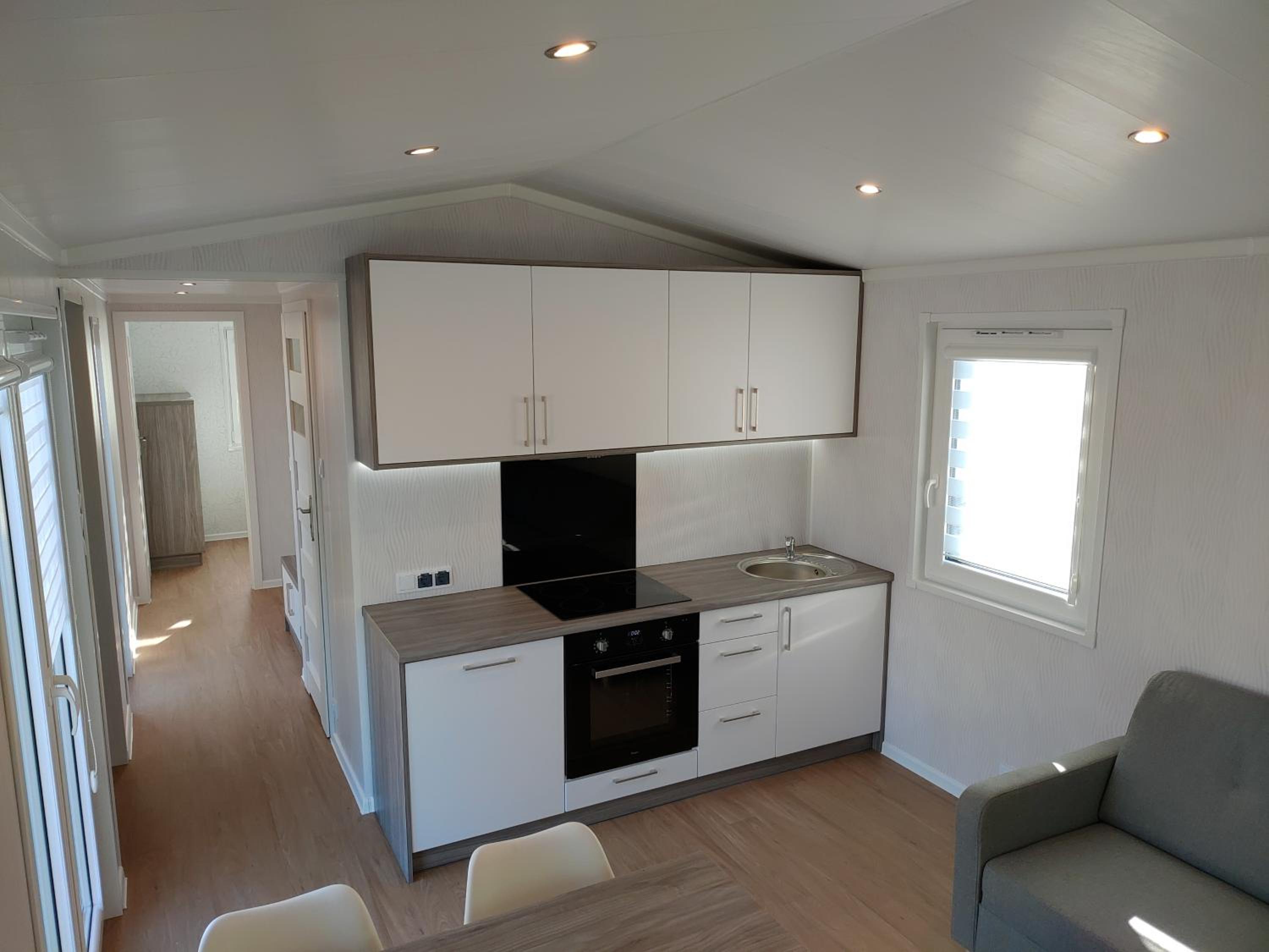Mobile Home - Photo 1