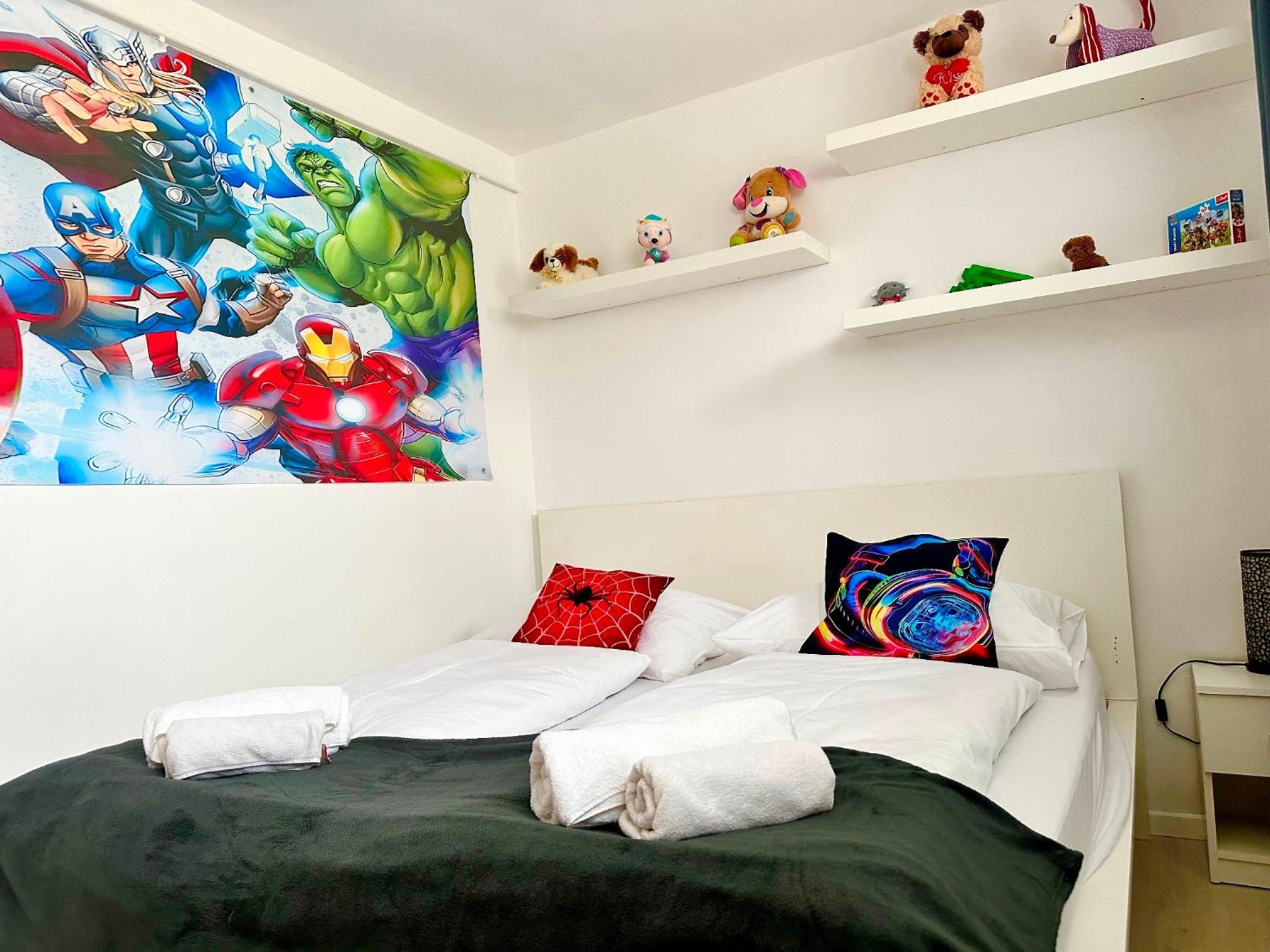 Three-Bedroom Superior Apartment - Photo 3