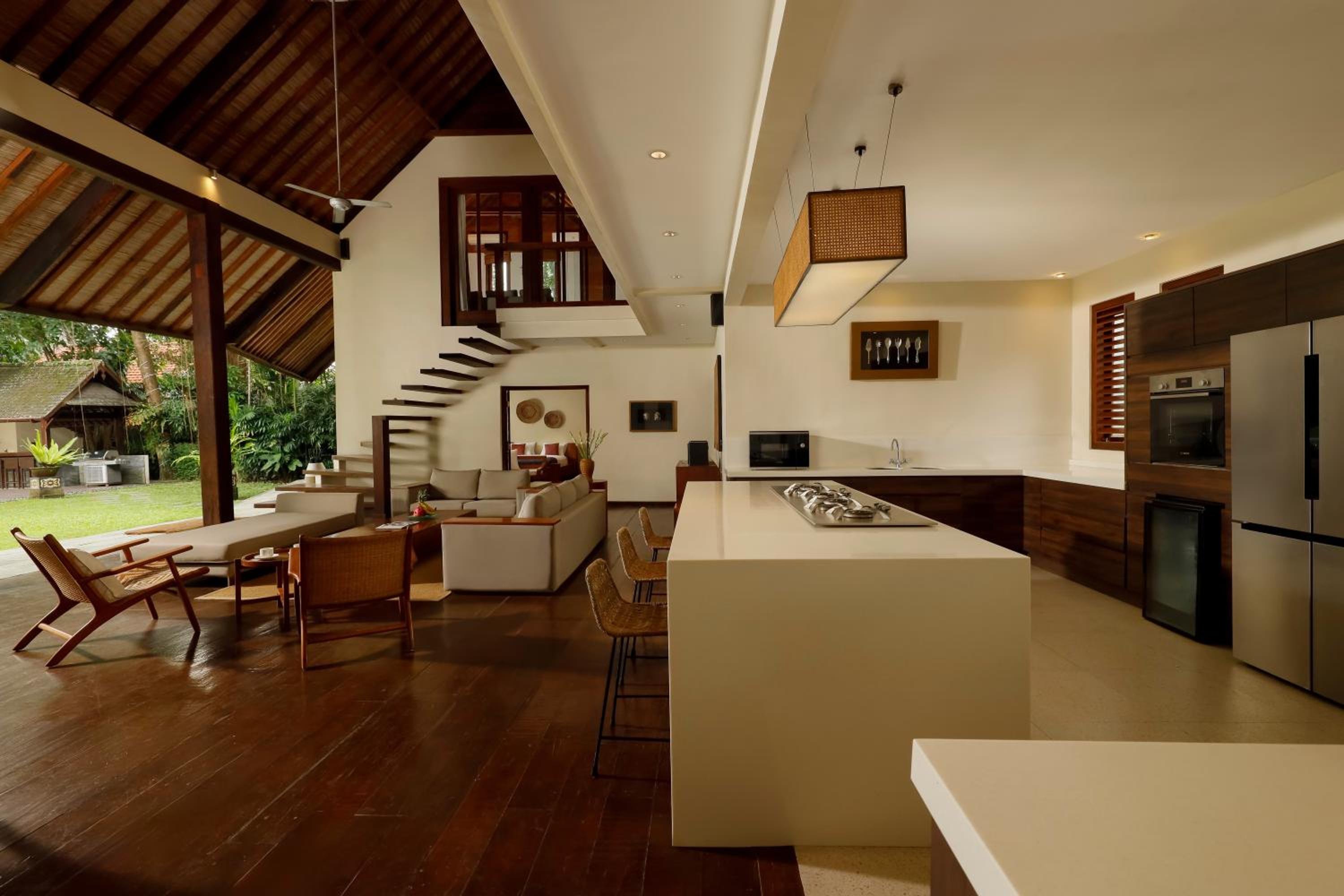 7 Bedroom Villa - Photo 11