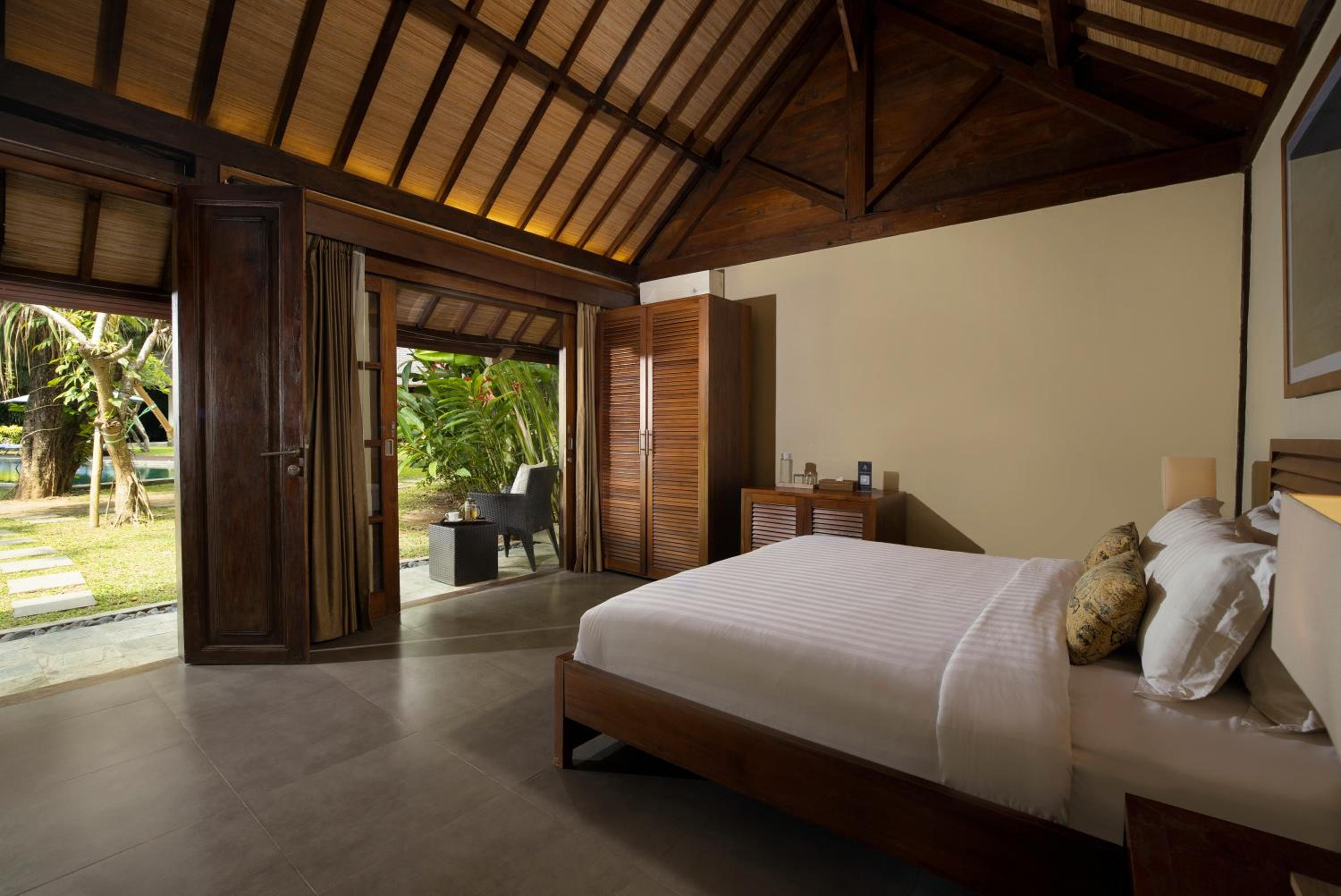 7 Bedroom Villa - Photo 27