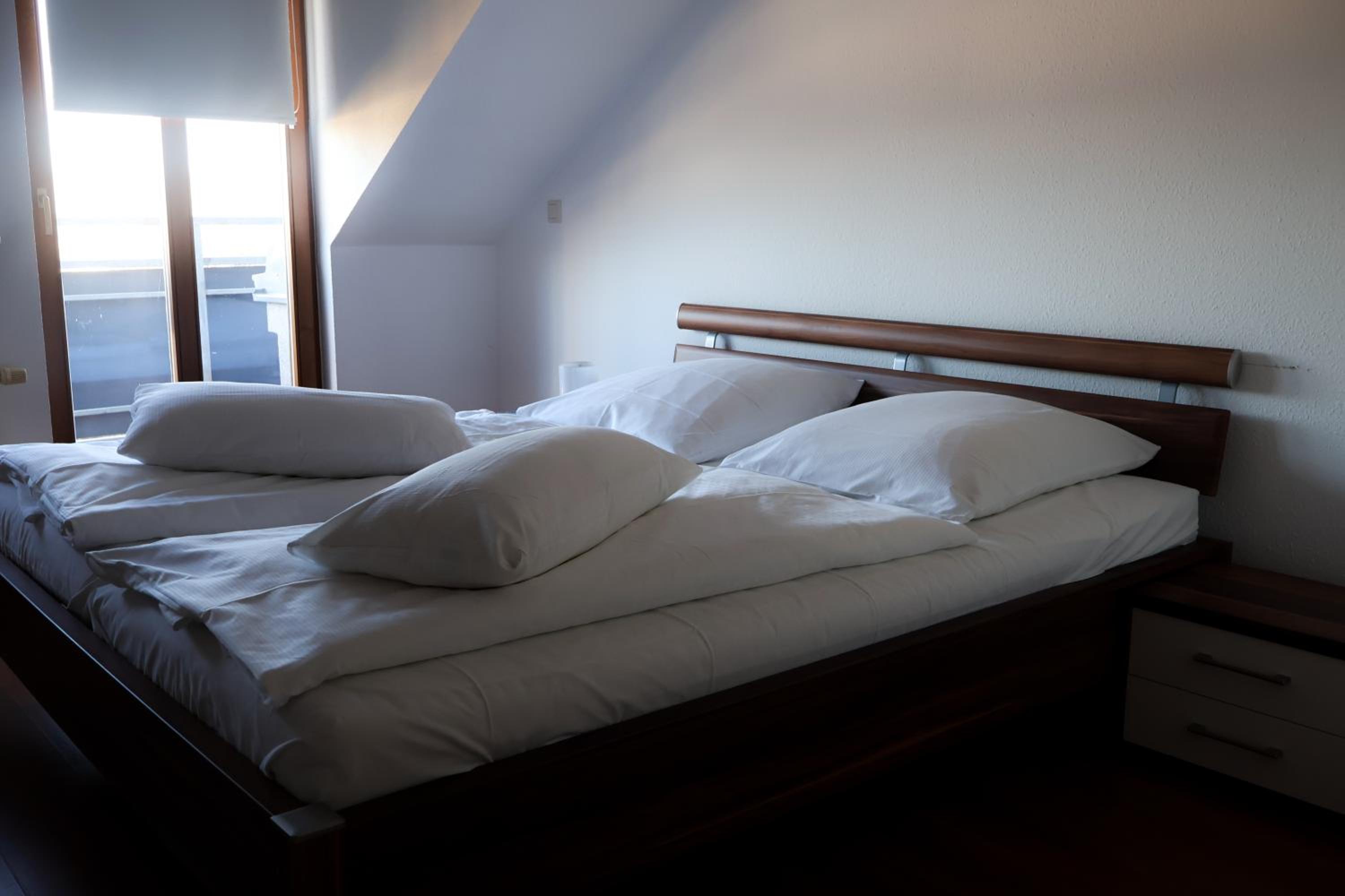 One-Bedroom Apartment with Balcony photo 3